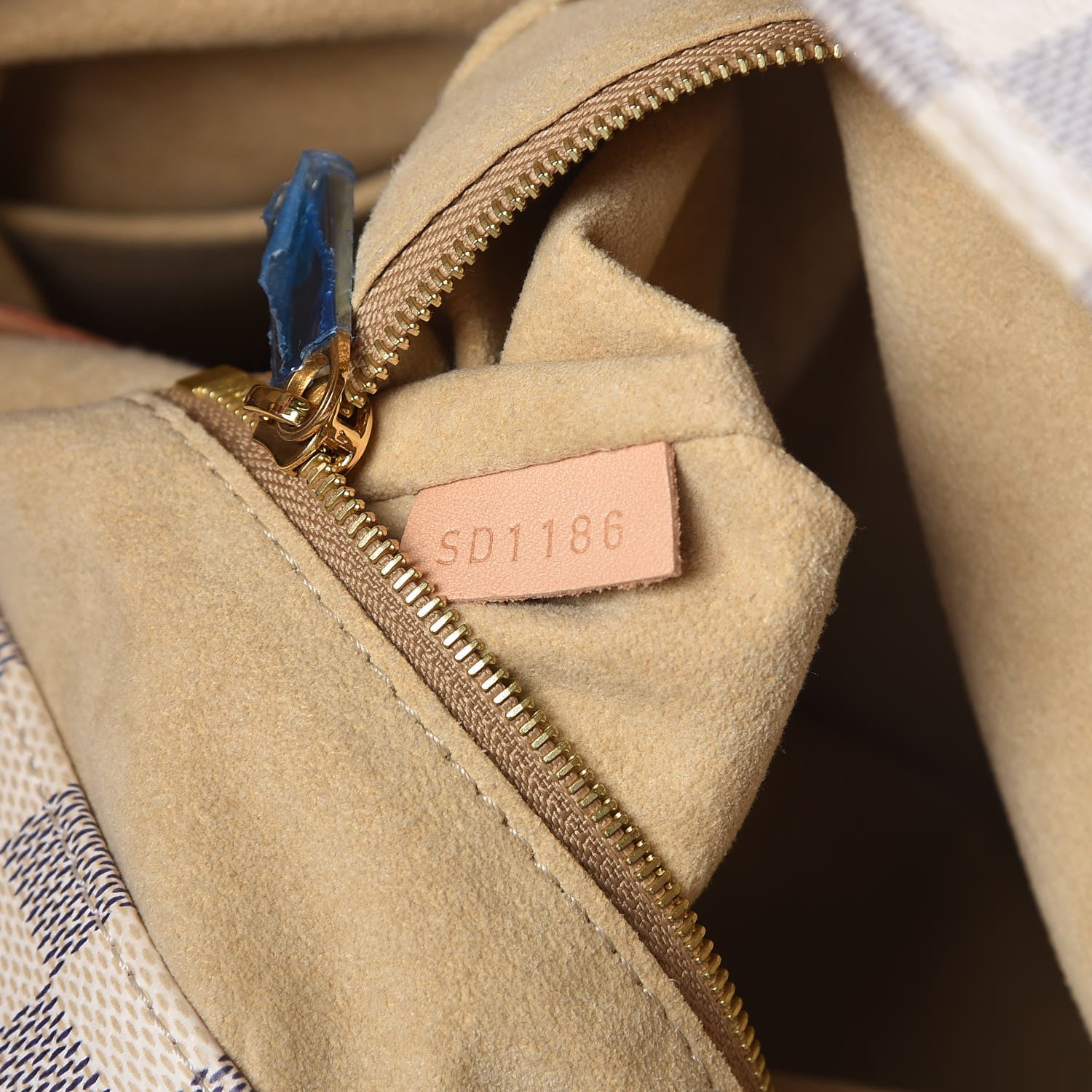 Louis Vuitton Damier Azur Artsy MM 8 of 8