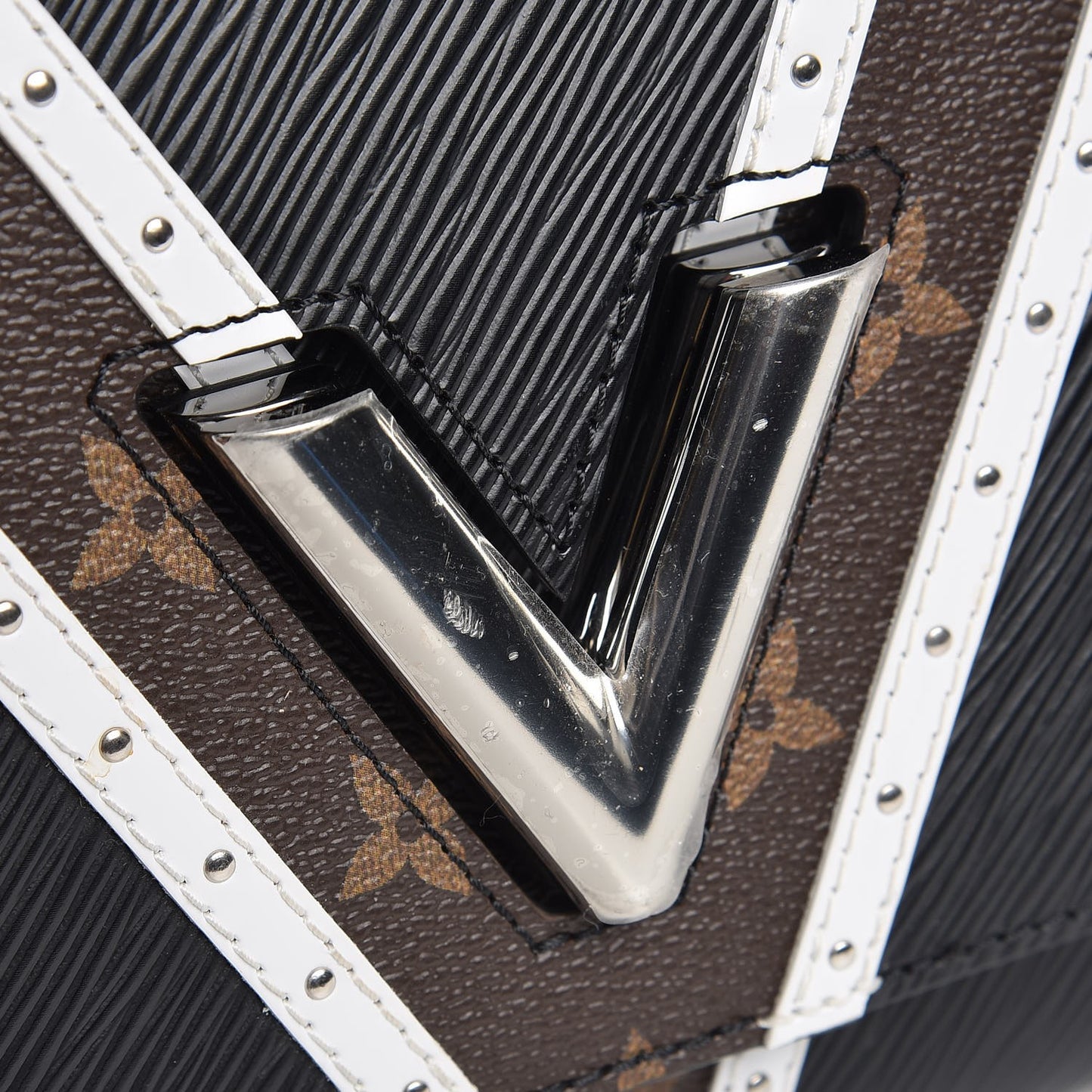 Epi Monogram Twist Shoulder Bag MM Black