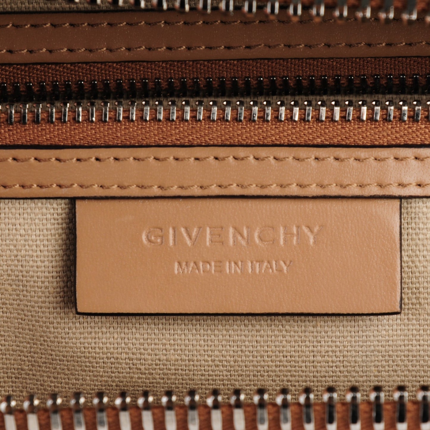 Shiny Lord Calfskin Medium Antigona Dark Beige