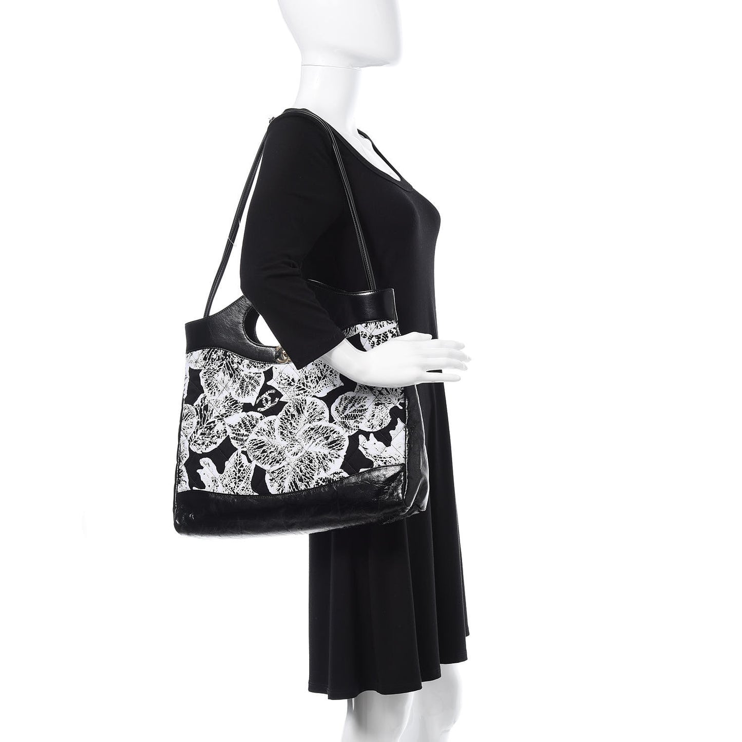 Patent Calfskin Canvas Printed Medium 31 Shopping Bag Black