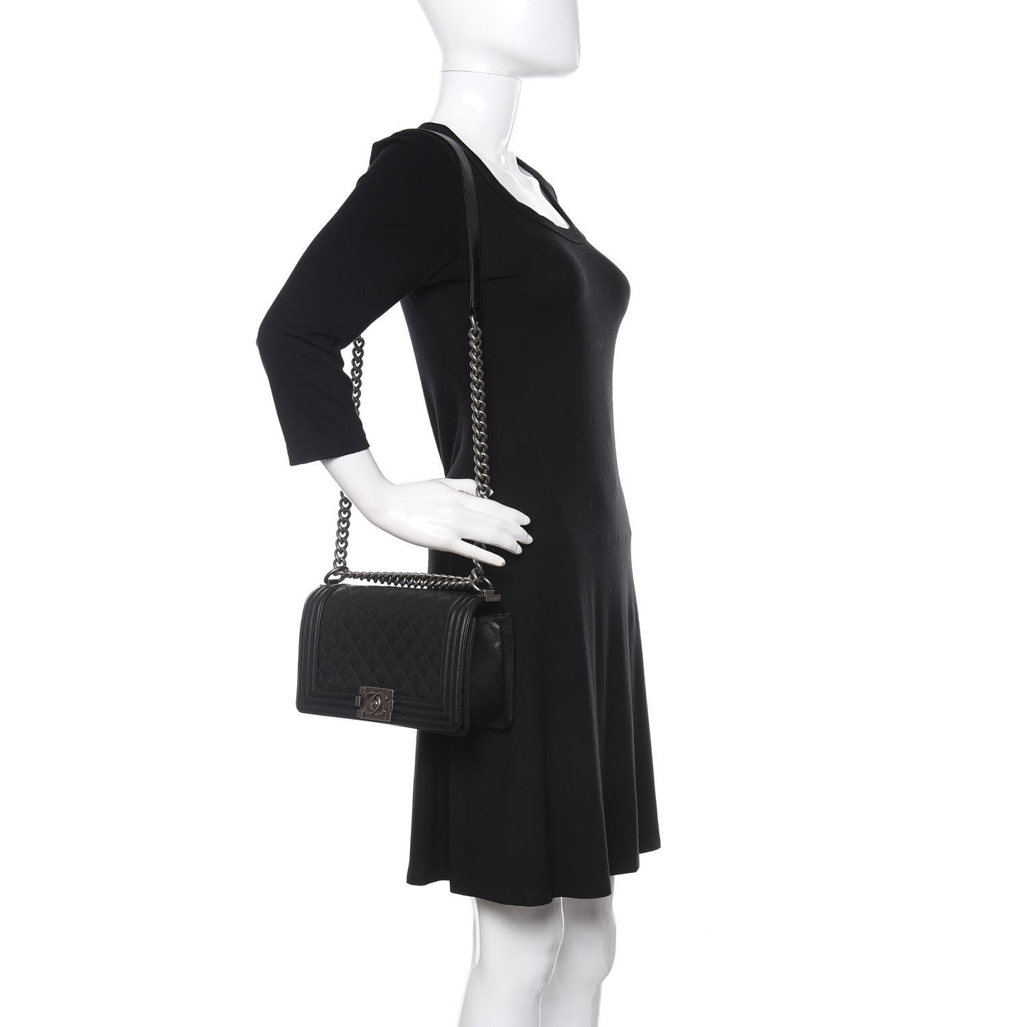 Caviar Quilted Medium Boy Flap Black