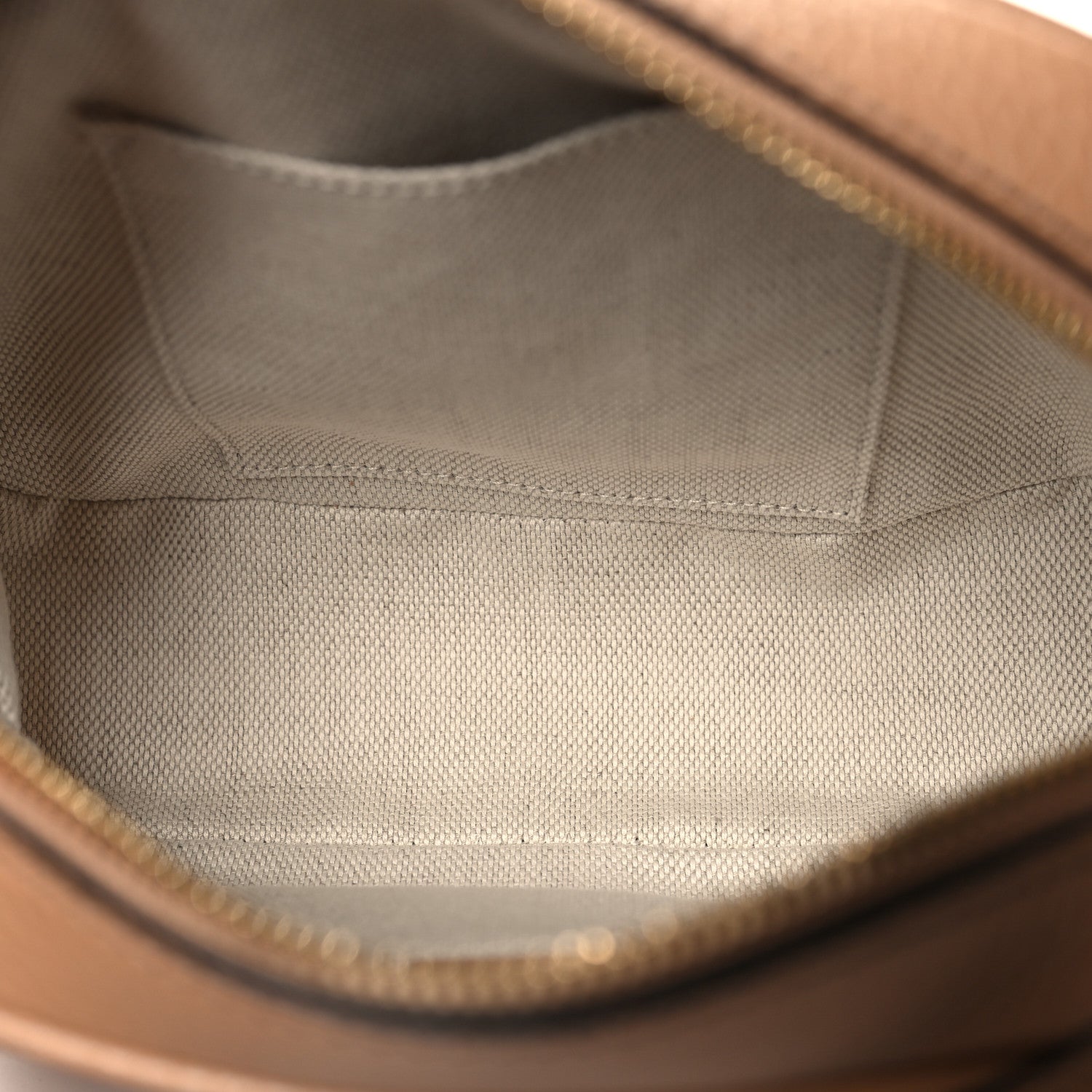 Gucci Pebbled Calfskin Small Soho Disco Bag Camelia 5 of 11
