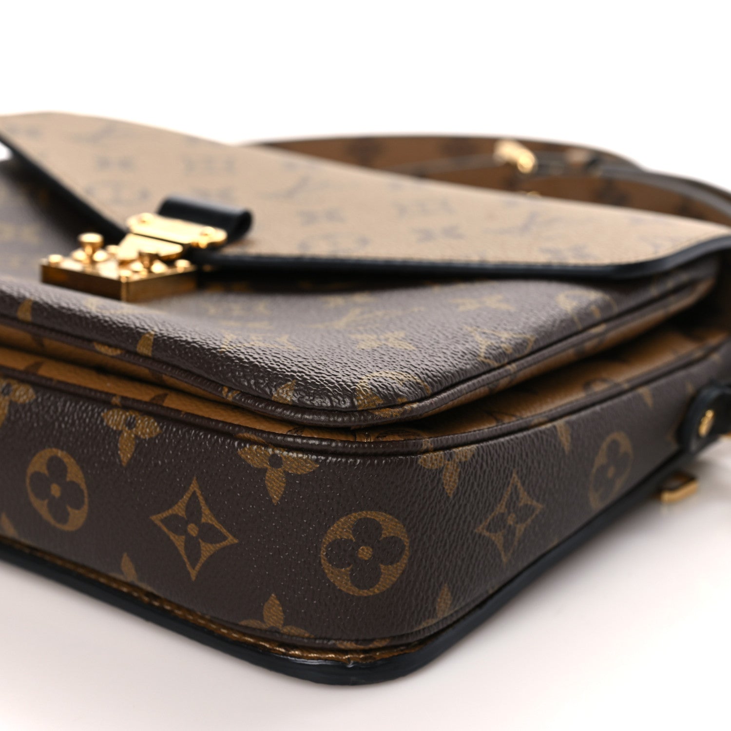 Louis Vuitton Reverse Monogram Pochette Metis 8 of 8