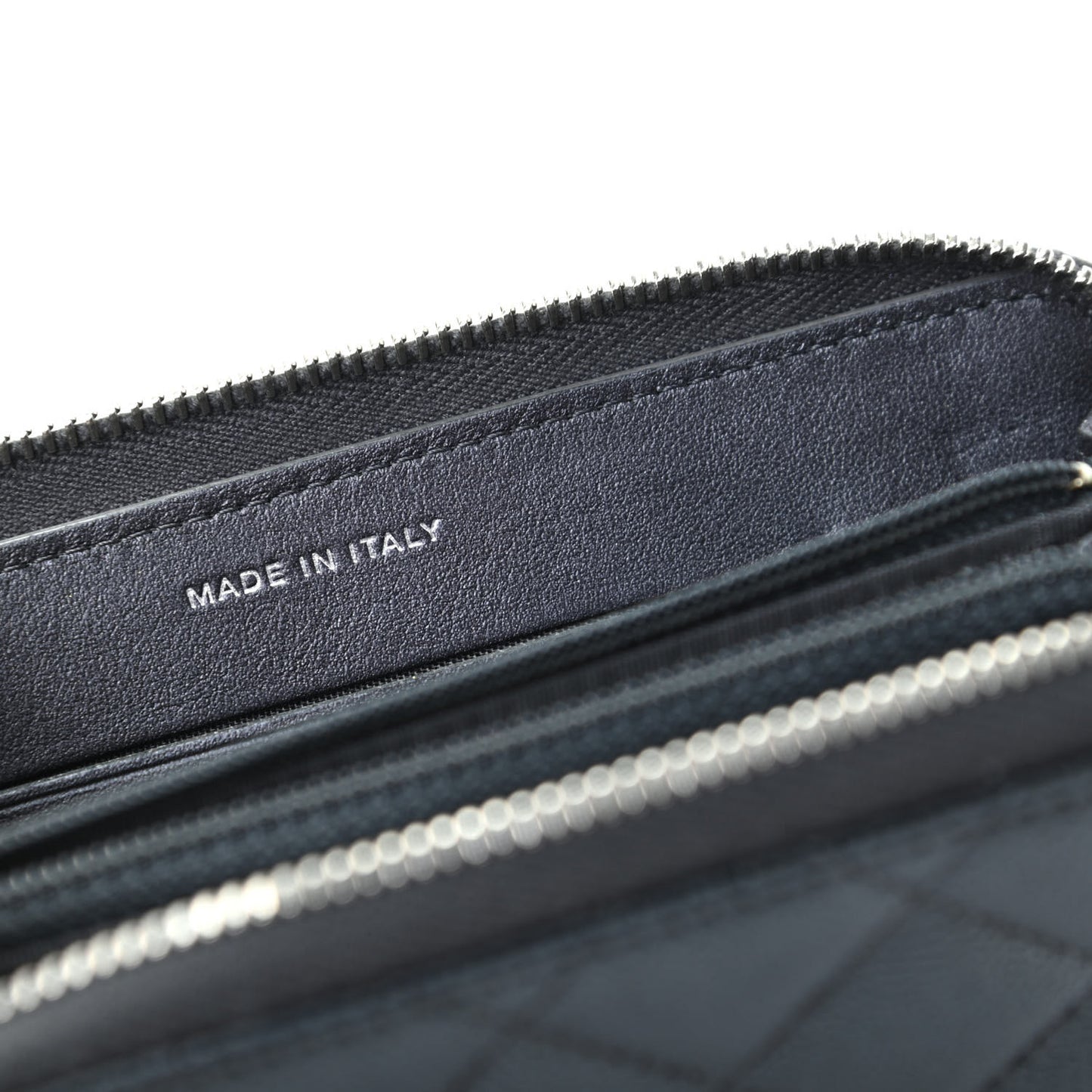 Metallic Caviar Quilted Medium Maxi CC Zip Around Wallet Black