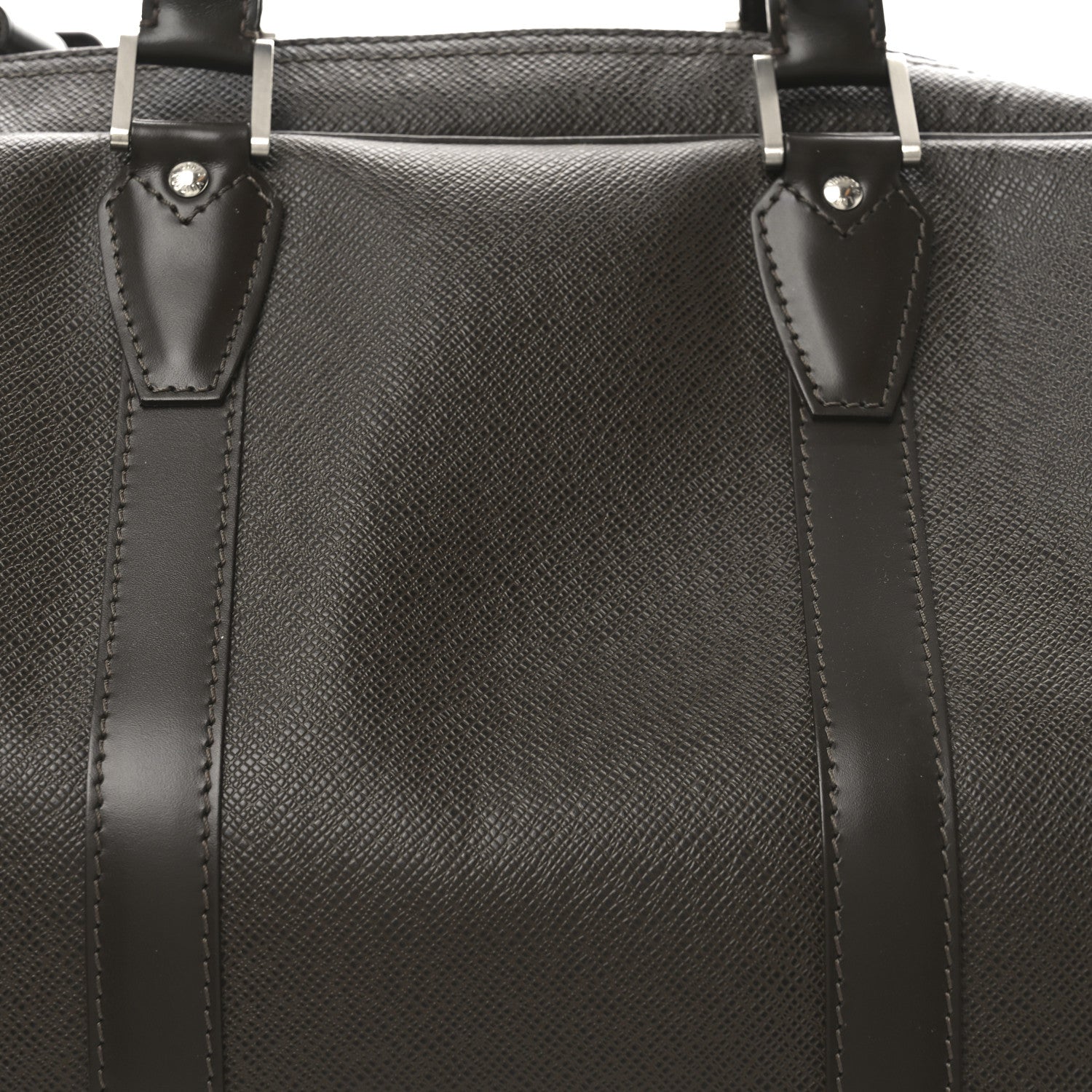 Louis Vuitton Taiga Kendall PM Grizzli 7 of 10