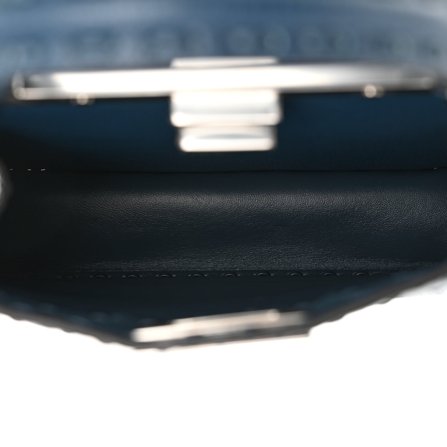 Cuoio Romano Selleria Chamois Small Peekaboo I SEE U Satchel Placca Argento