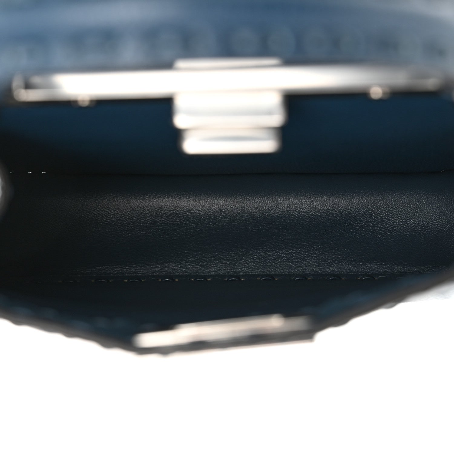 Fendi Cuoio Romano Selleria Chamois Small Peekaboo I SEE U Satchel Placca Argento 5 of 10