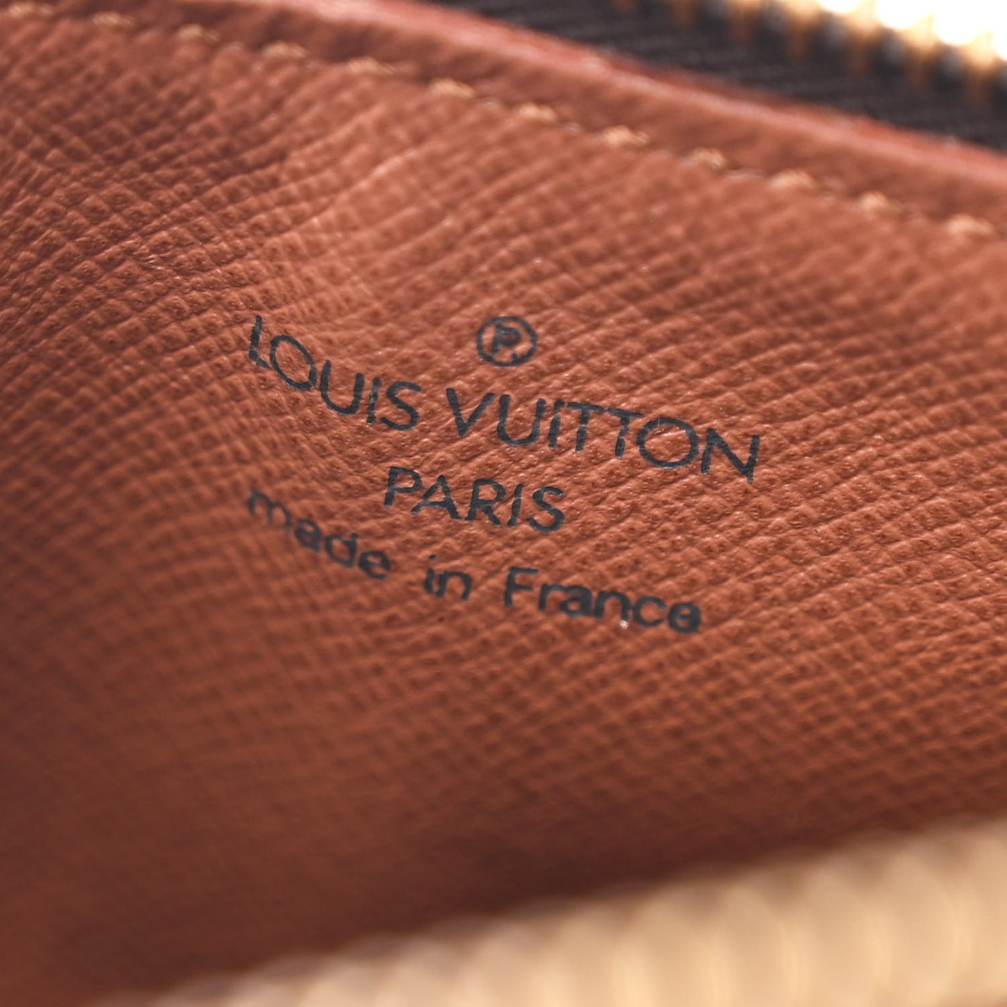Monogram Papillon 26