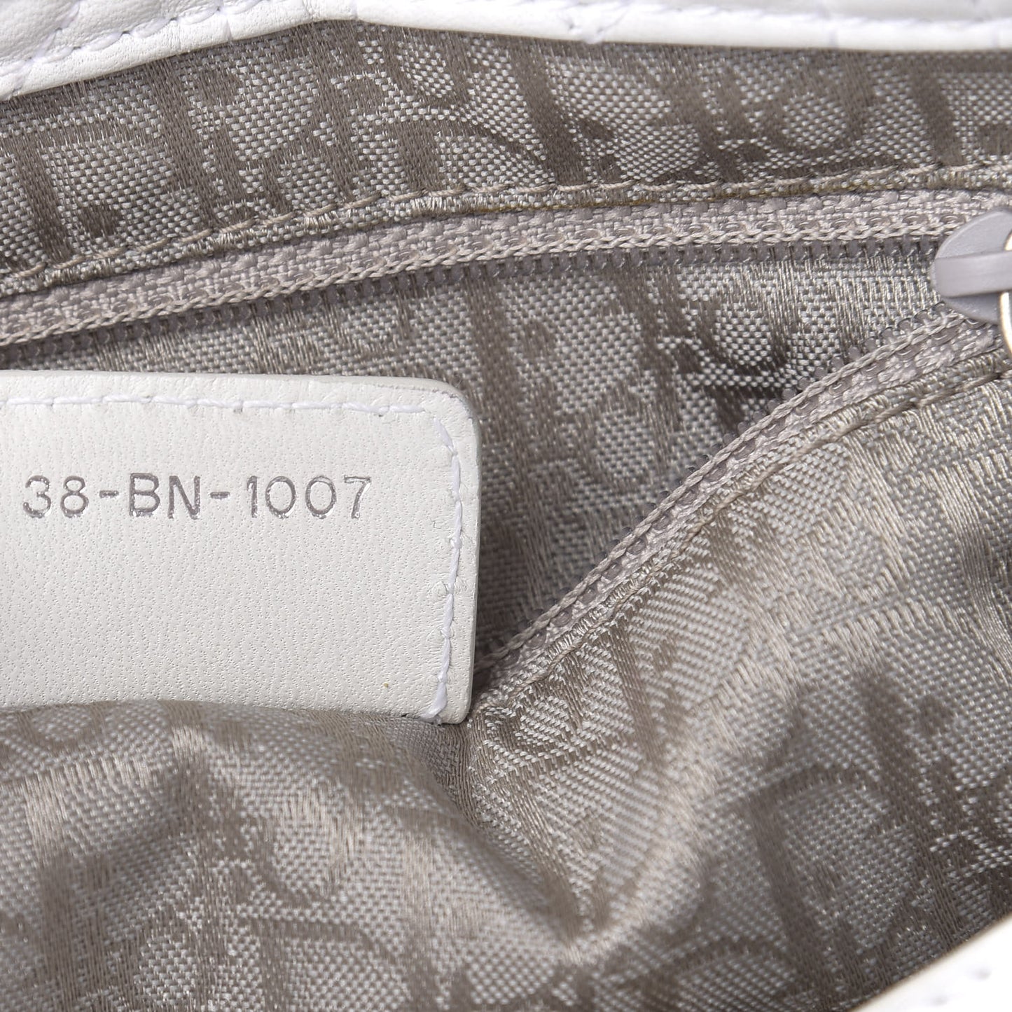 Lambskin Cannage Medium Soft Lady Dior White