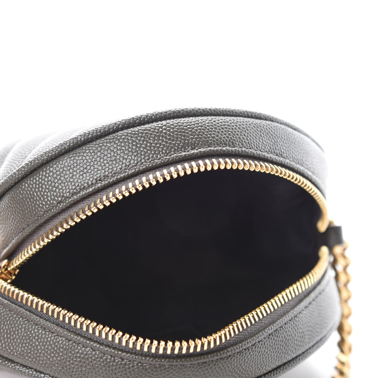 Grain De Poudre Matelasse Chevron Quilted Round Vinyle Camera Bag Pebble
