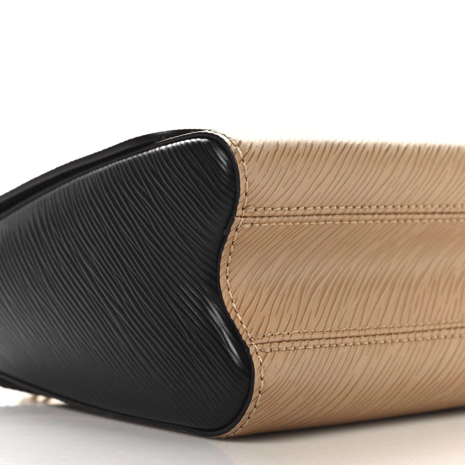Louis Vuitton Epi Twist Shoulder Bag MM Camel 9 of 11