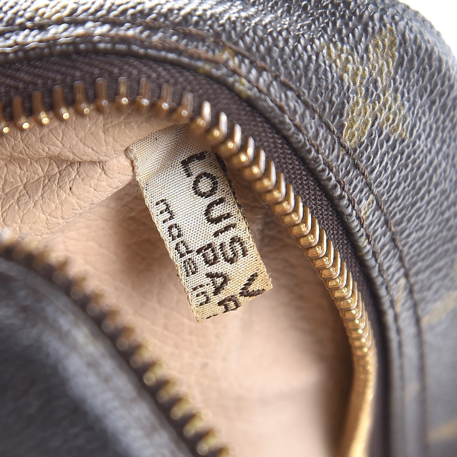 Louis Vuitton Monogram Trousse Toilette 28 6 of 7