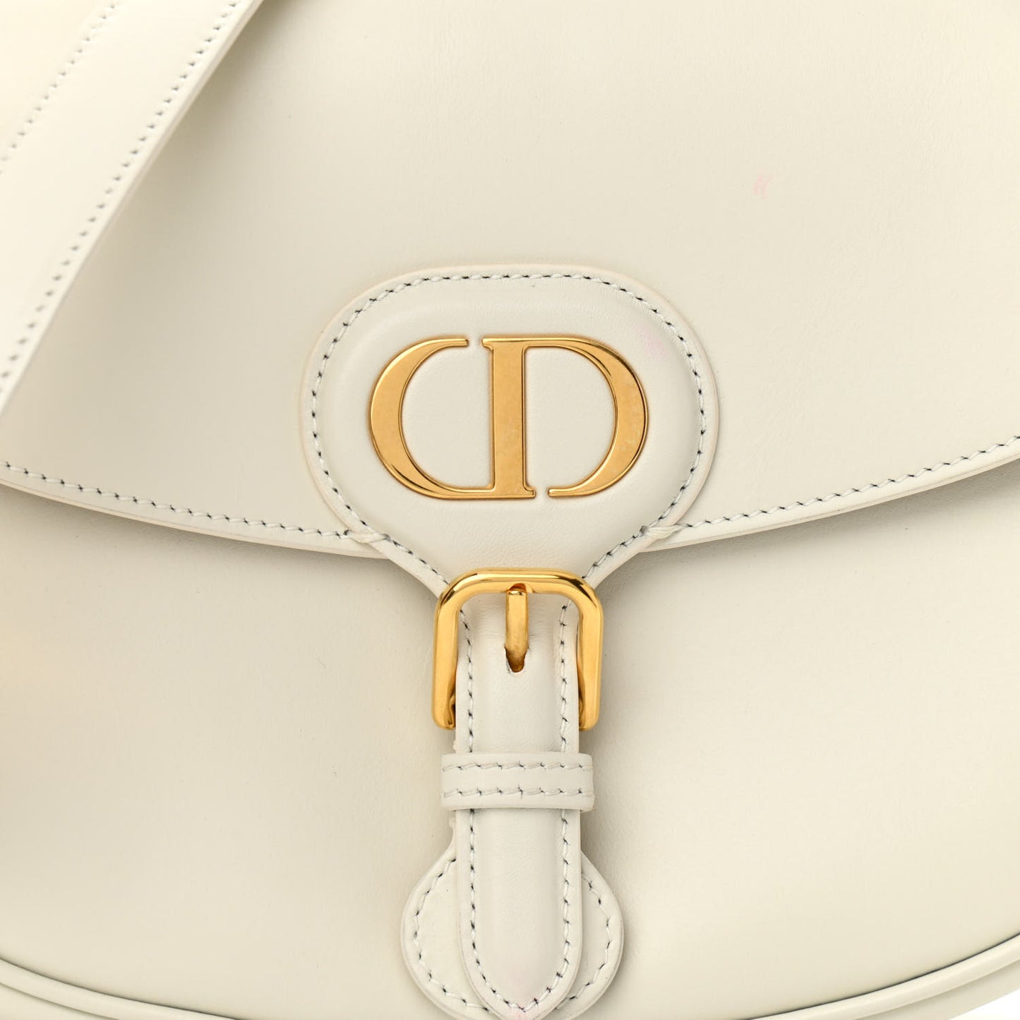 Box Calfskin Medium Bobby Flap Latte