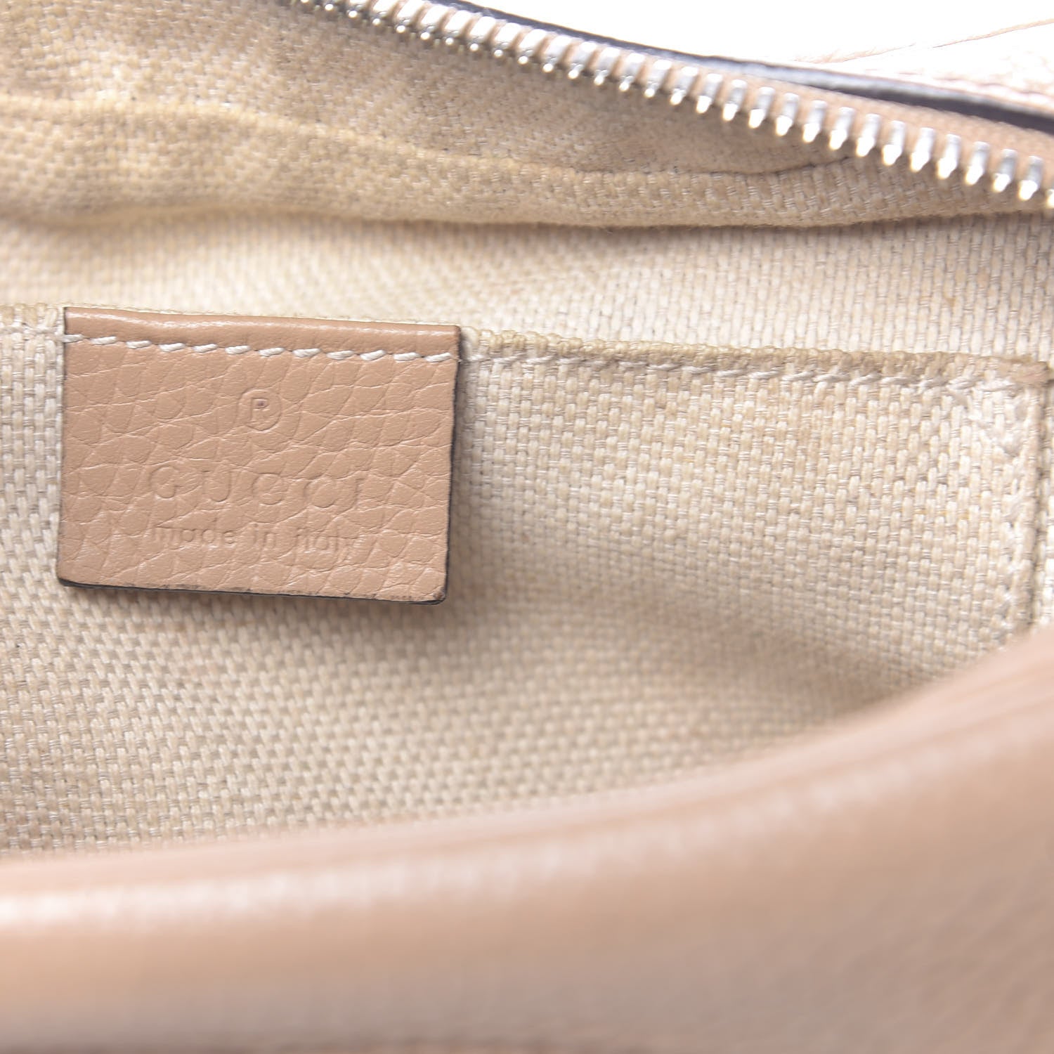 Gucci Pebbled Calfskin Small Soho Disco Bag Camelia 6 of 19