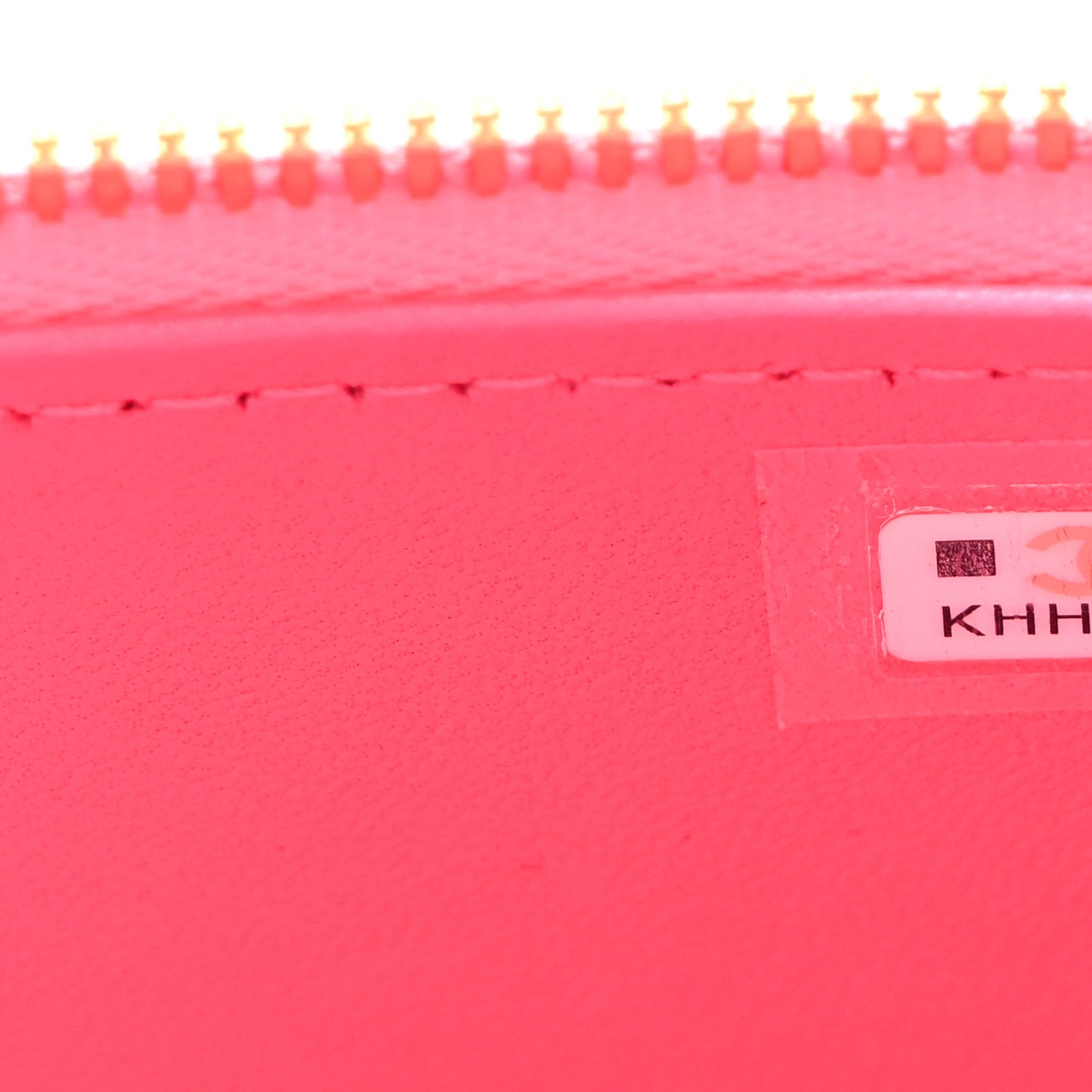 Lambskin Enamel Quilted Small Coco Hearts Vanity Case With Chain Pink
