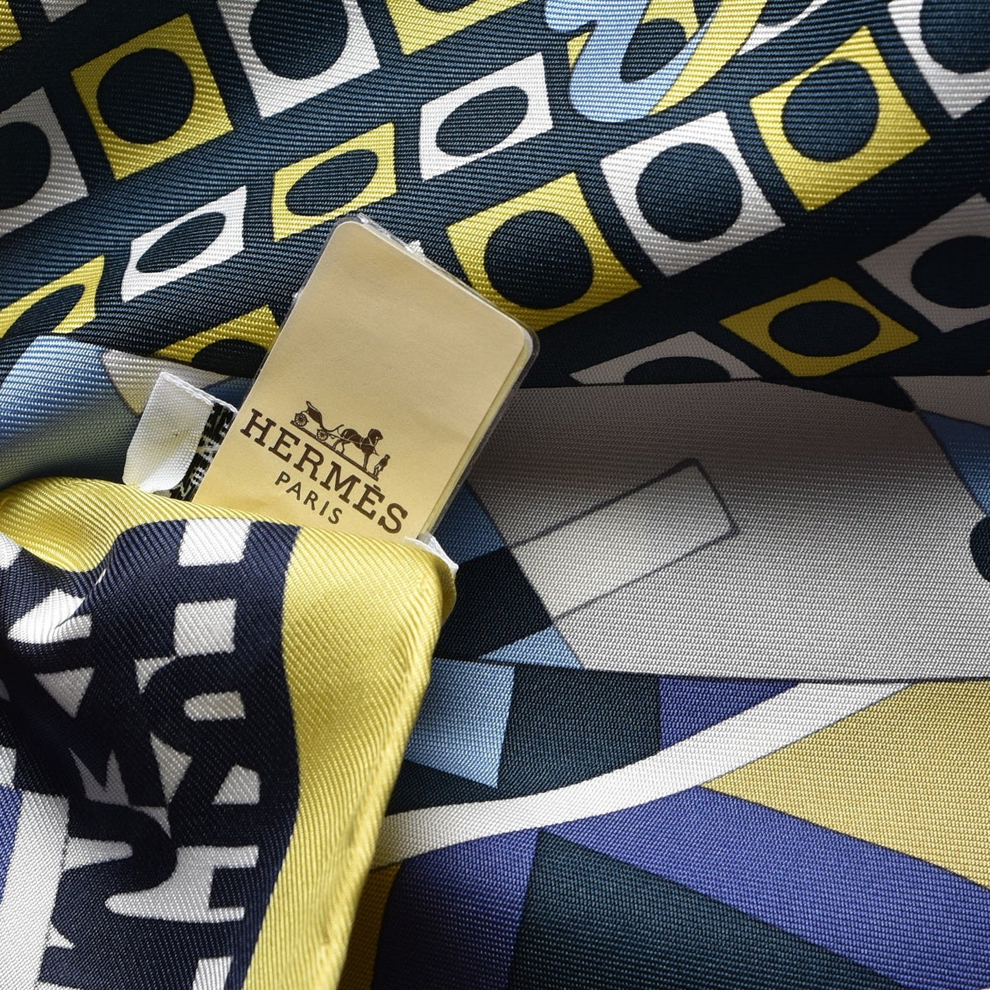Silk Ex-Libris En Cravates 90 Scarf Jaune Marine Ciel
