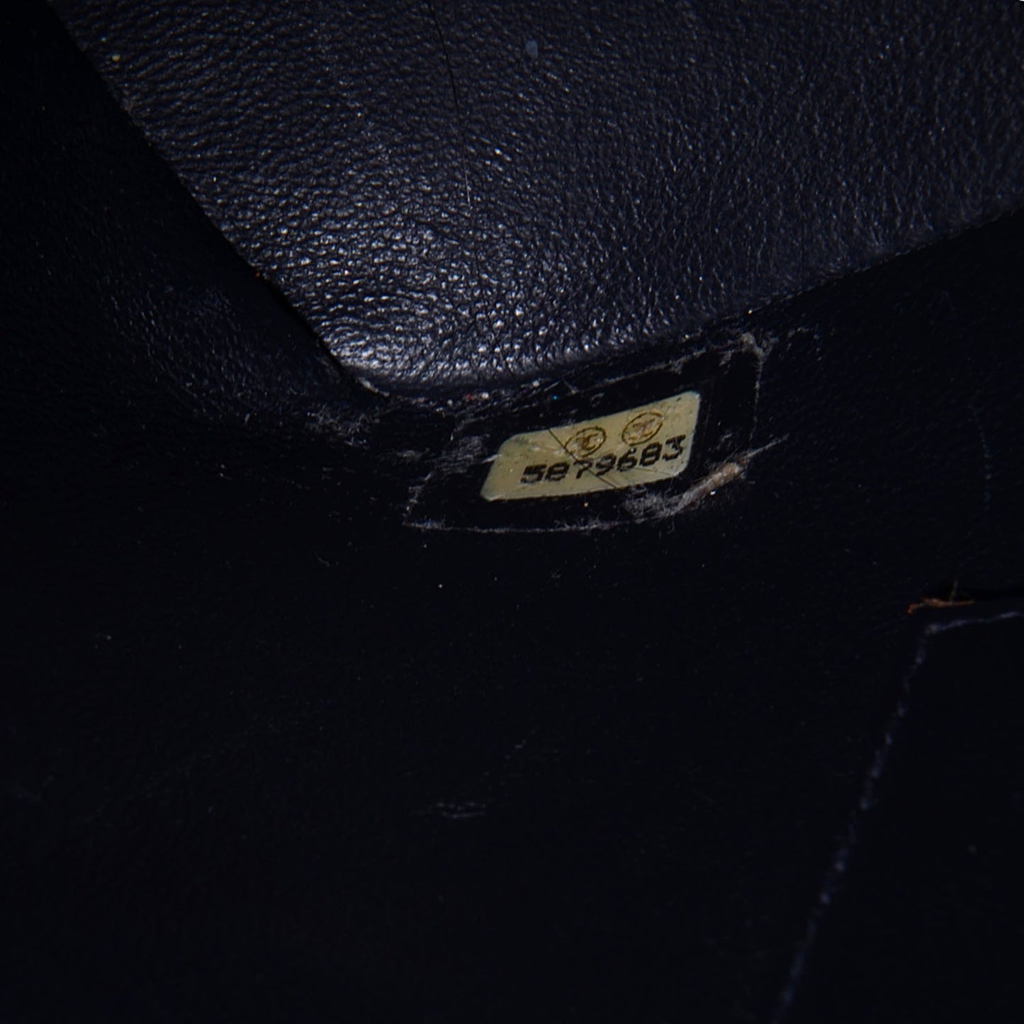 Caviar Quilted Medallion CC Tote Navy