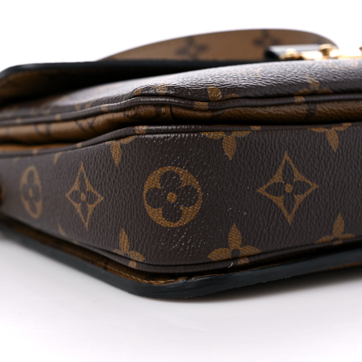 Reverse Monogram Pochette Metis