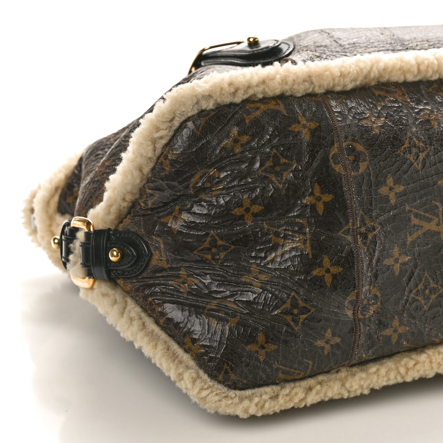 LOUIS VUITTON Patent Monogram Shearling Sac Thunder