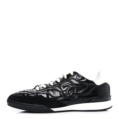 Chanel Calfskin Suede Quilted Womens Logo Sneakers 39 Black White 1 of 11
