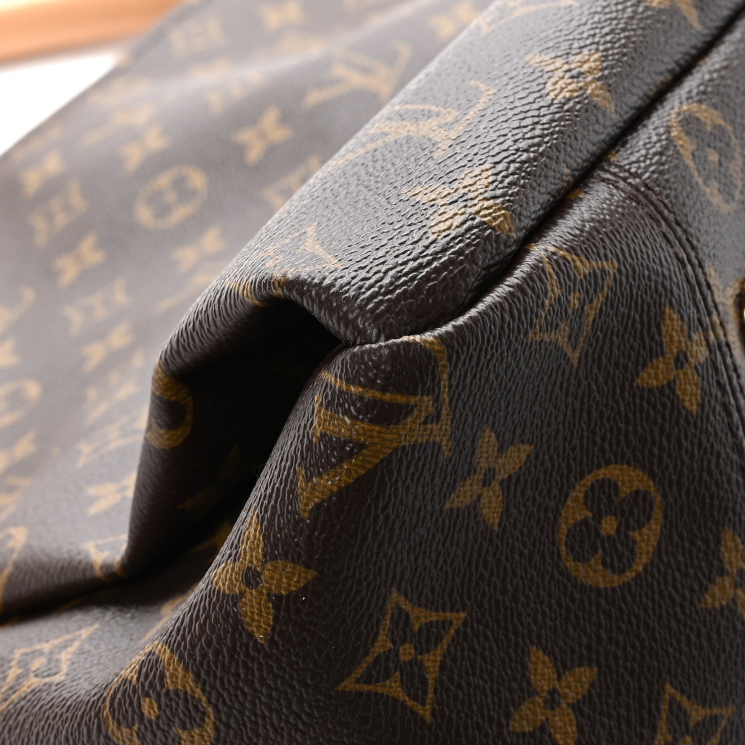 Louis Vuitton Monogram Artsy MM 10 of 11