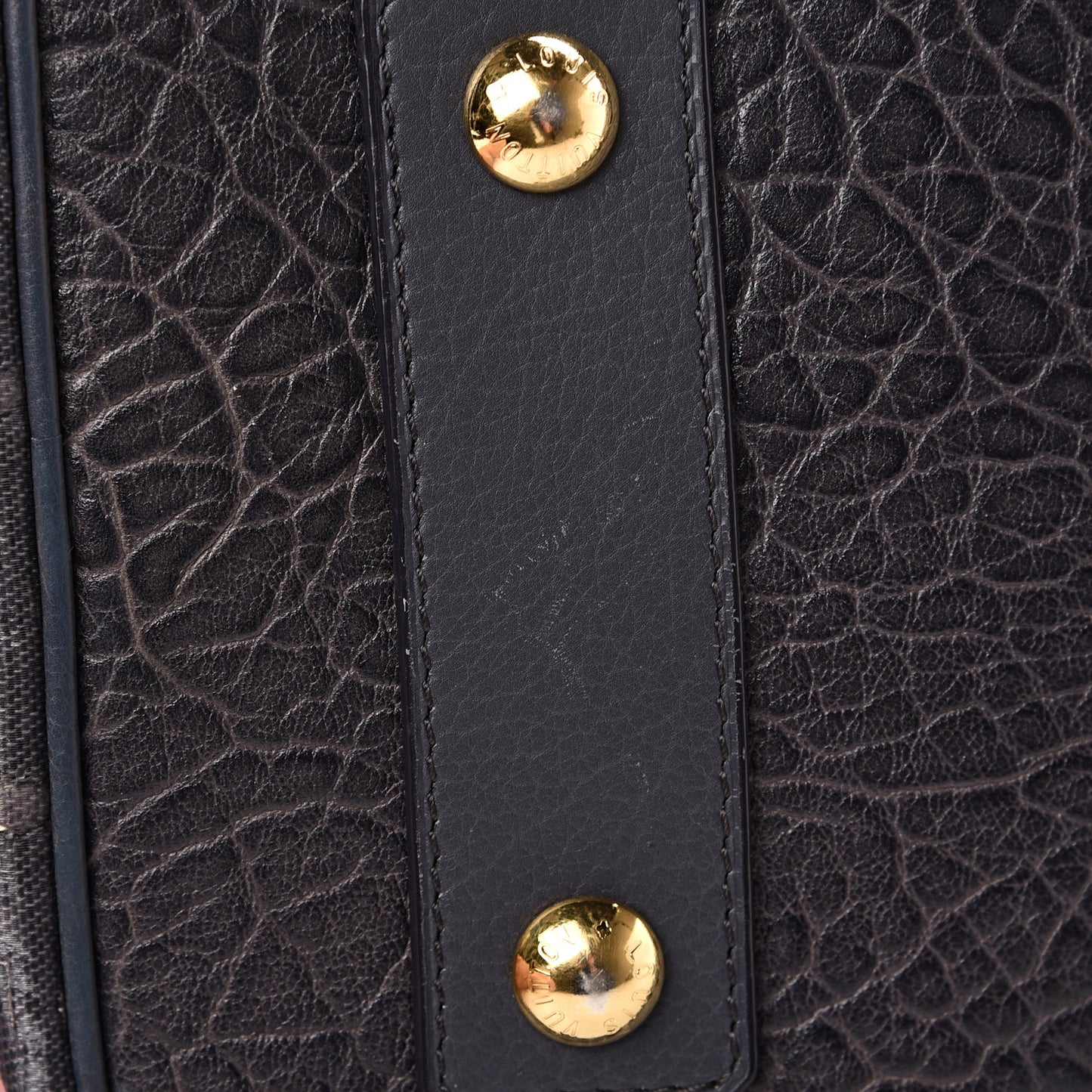 Monogram Volupte Psyche Gris