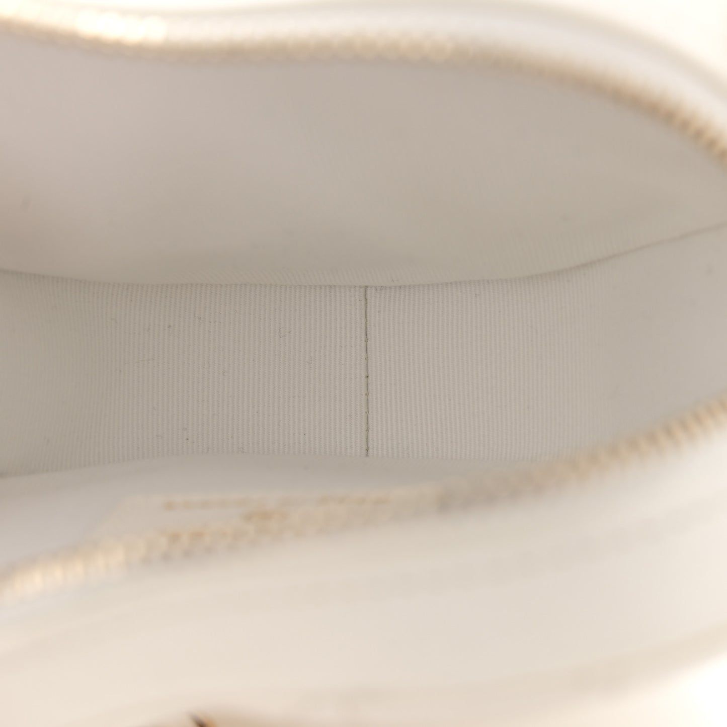 Lambskin Quilted CC In Love Heart Clutch With Chain White
