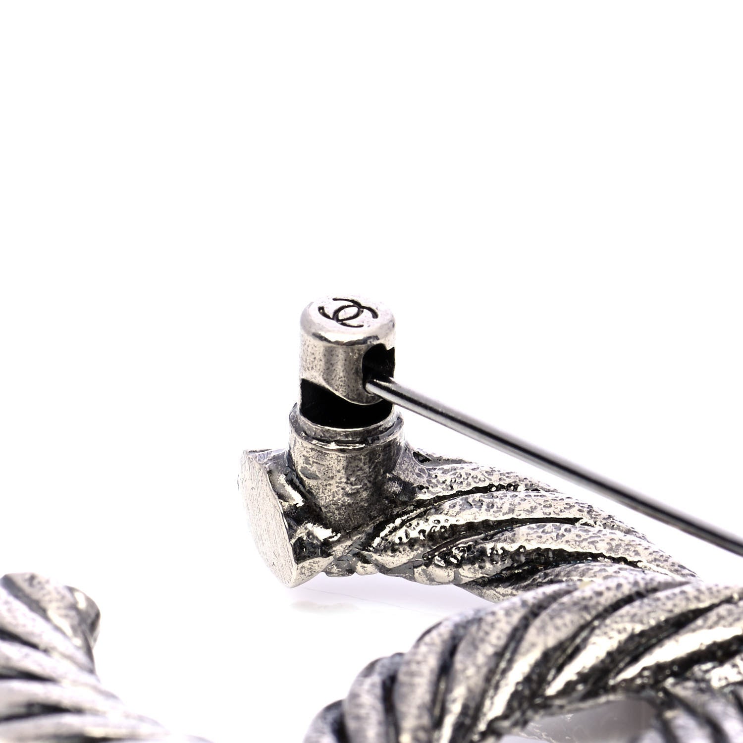 Chanel Ruthenium Twisted CC Brooch 4 of 4
