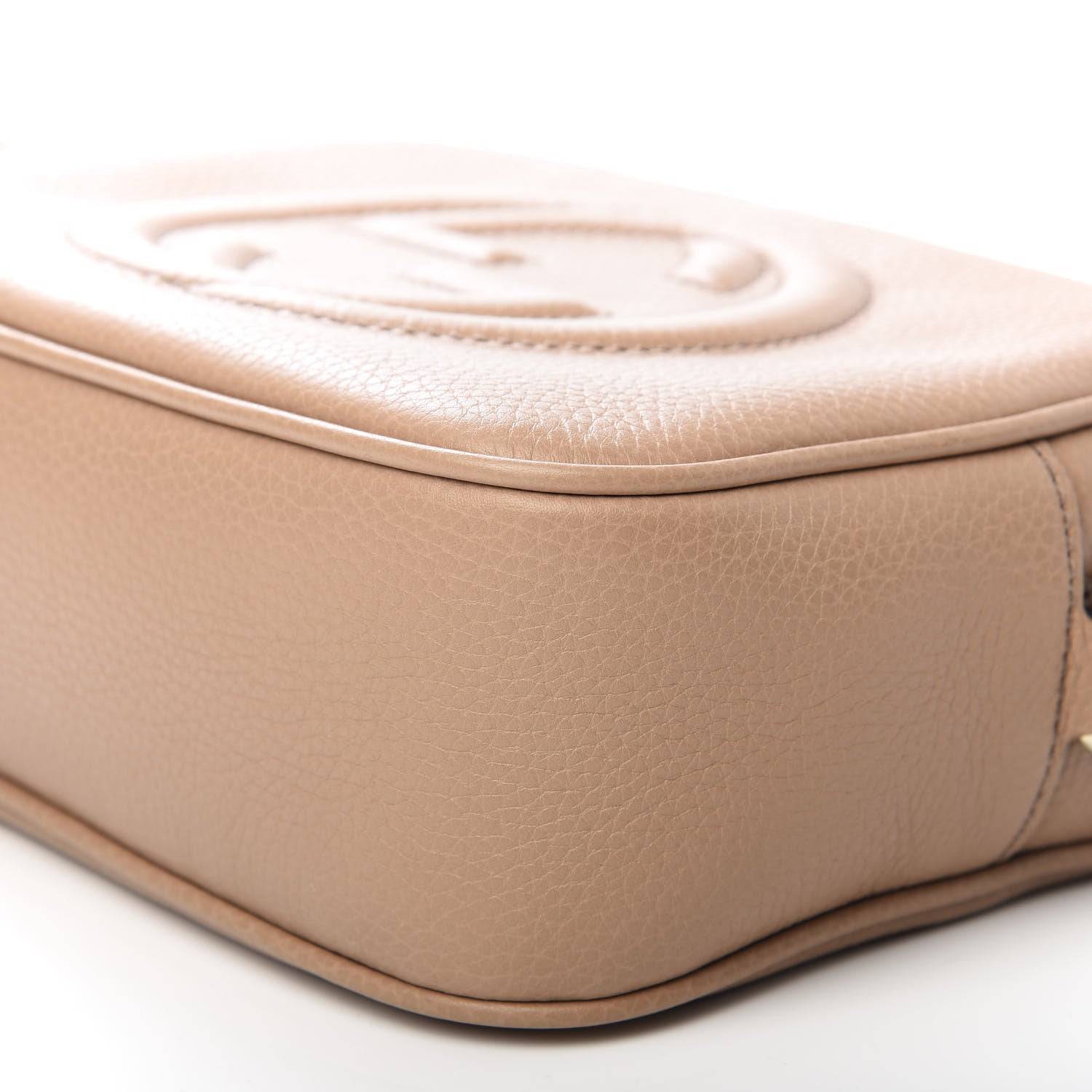 Gucci Pebbled Calfskin Small Soho Disco Bag Camelia 9 of 10