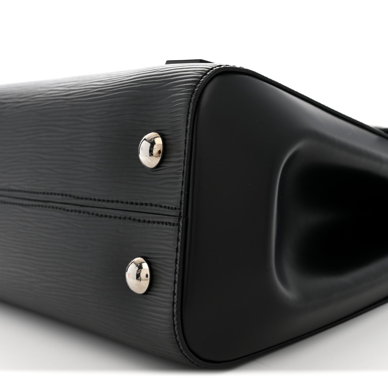 Louis Vuitton Epi Cluny MM Black 9 of 10