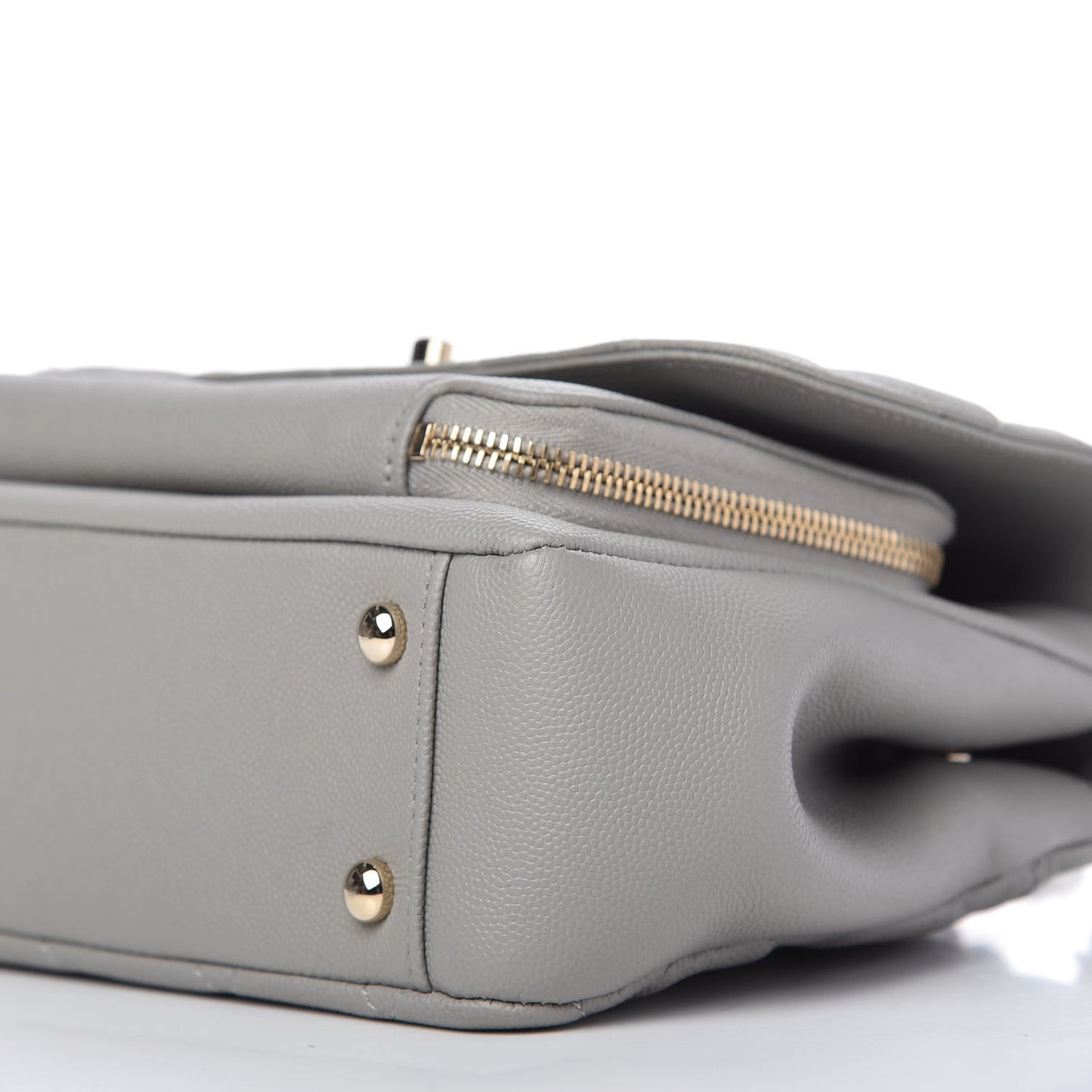 Caviar Quilted Small Business Affinity Flap Grey