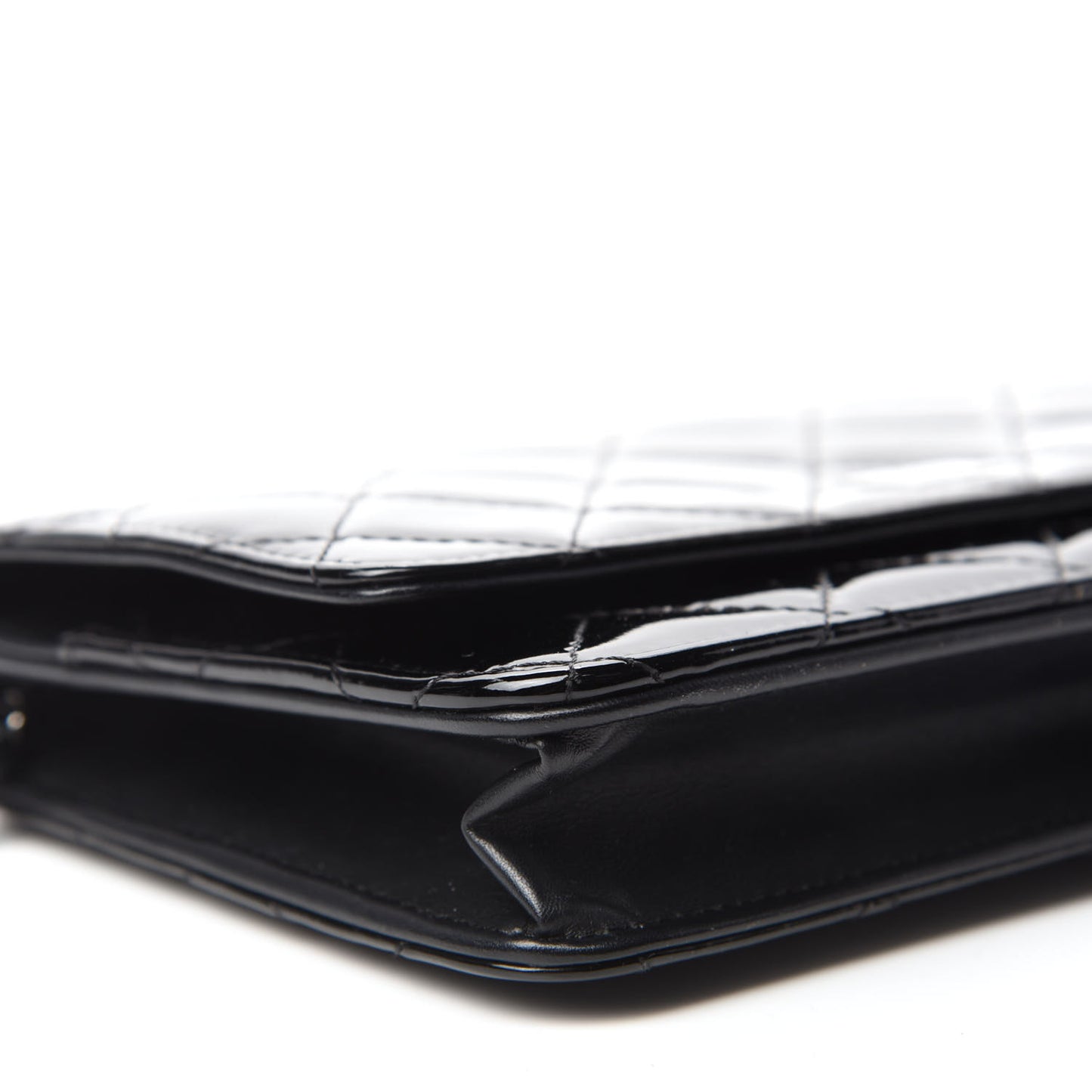Patent Quilted Wallet On Chain WOC Black