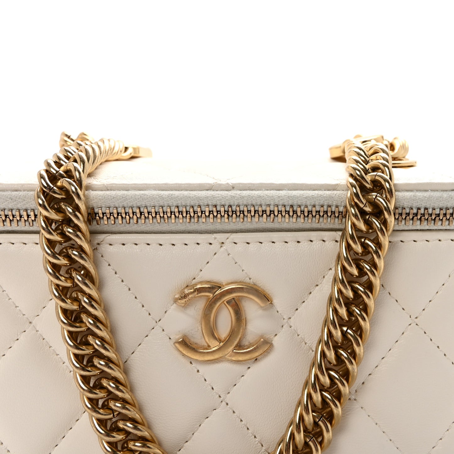 Lambskin Enamel Quilted Logo Small Vanity Case With Chain White