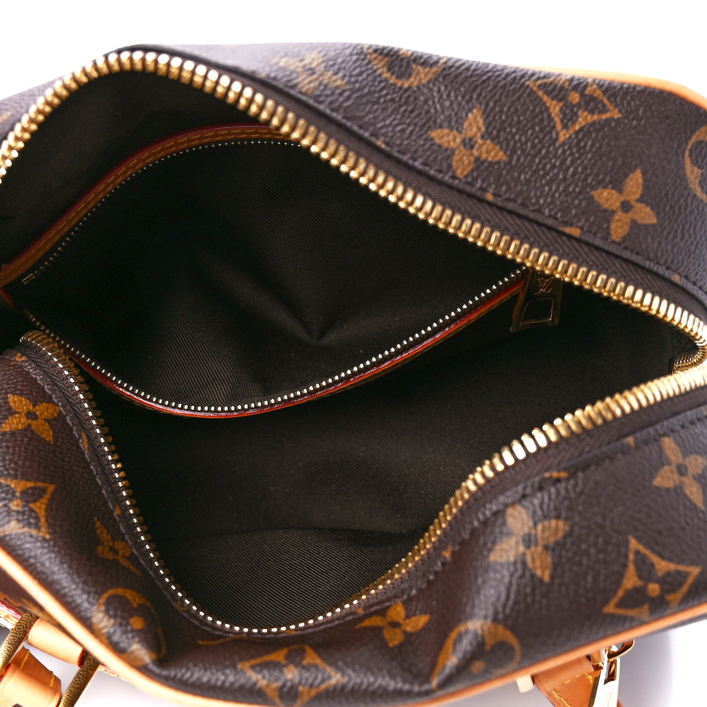 Monogram Cite