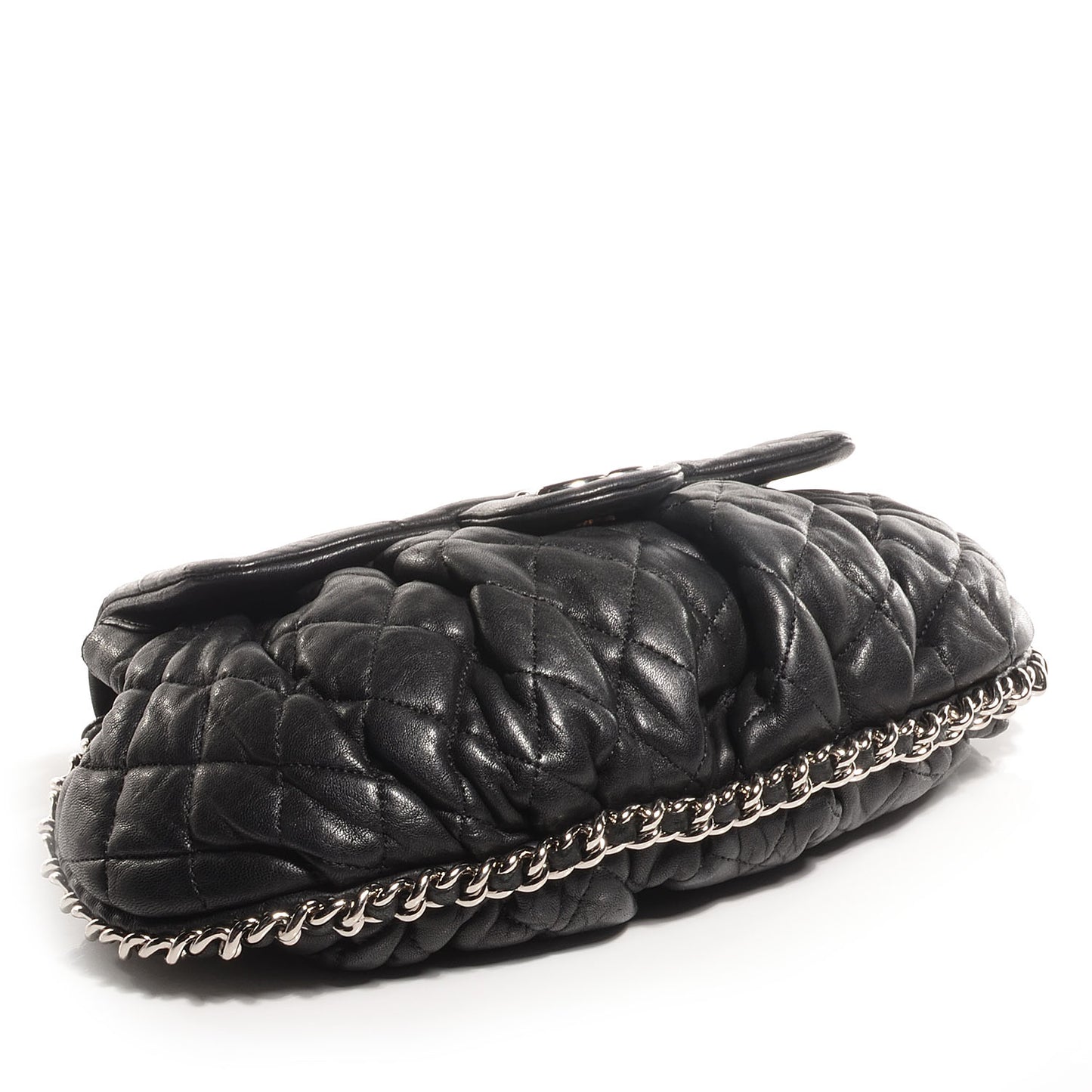 Lambskin Chain Around Medium Messenger Black