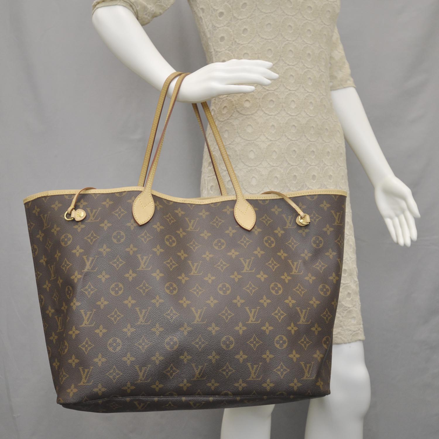 Louis Vuitton Monogram Neverfull GM 2 of 9
