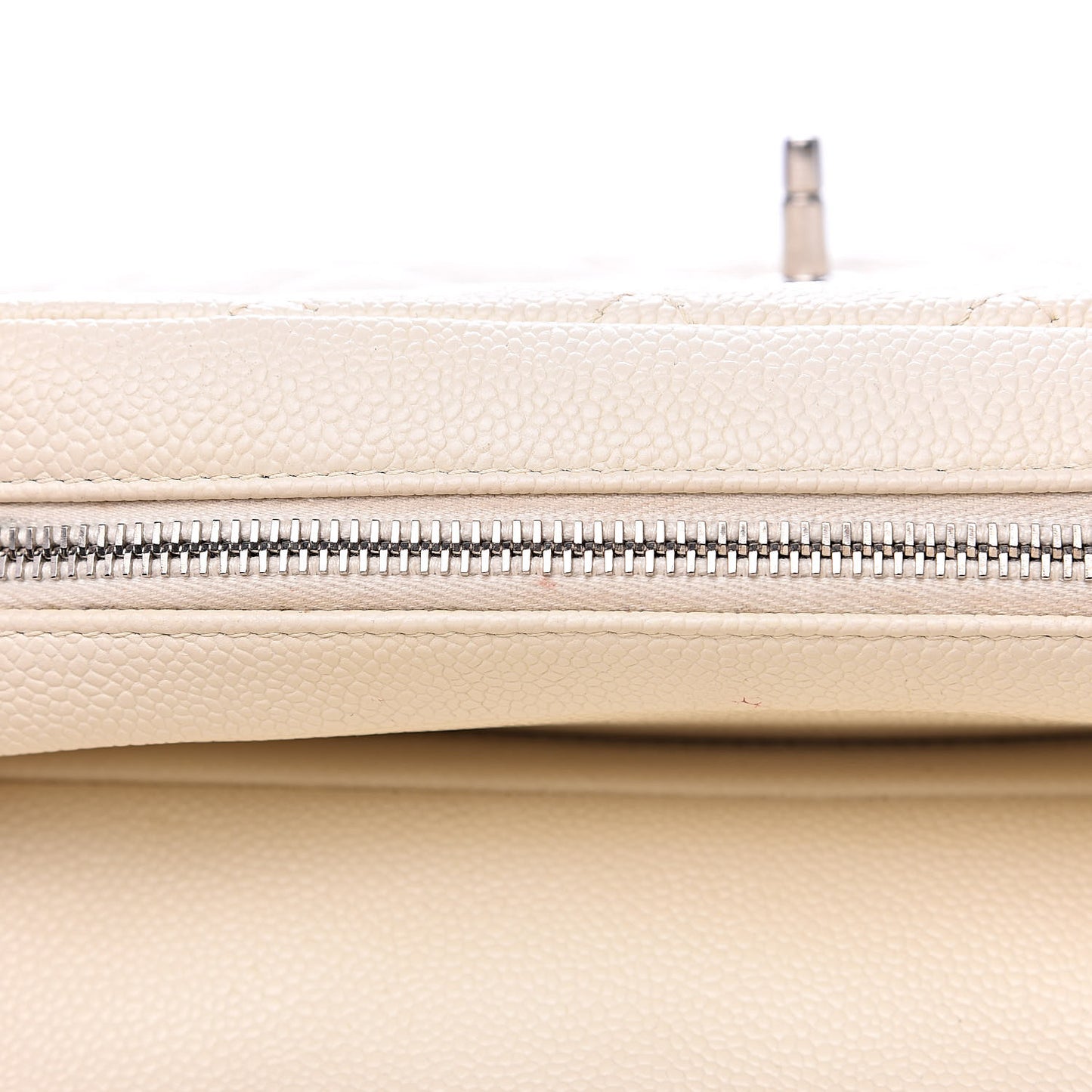 Caviar Quilted Medium Easy Flap Dark White