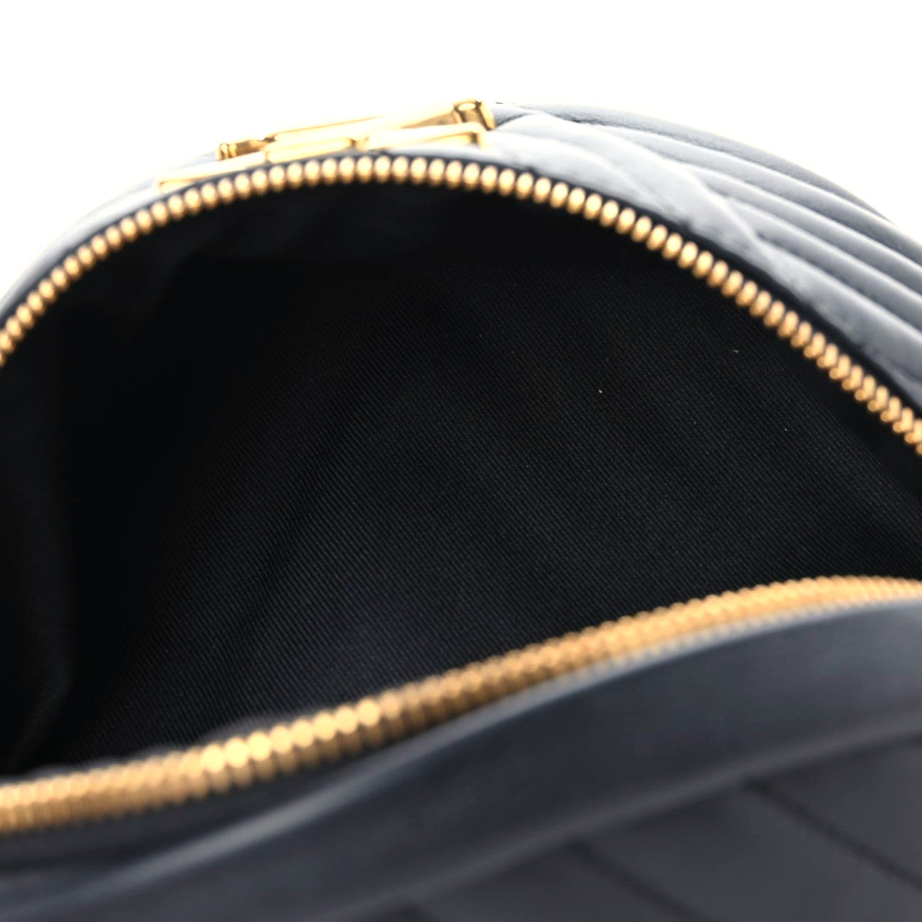 Calfskin Quilted New Wave Bumbag Black