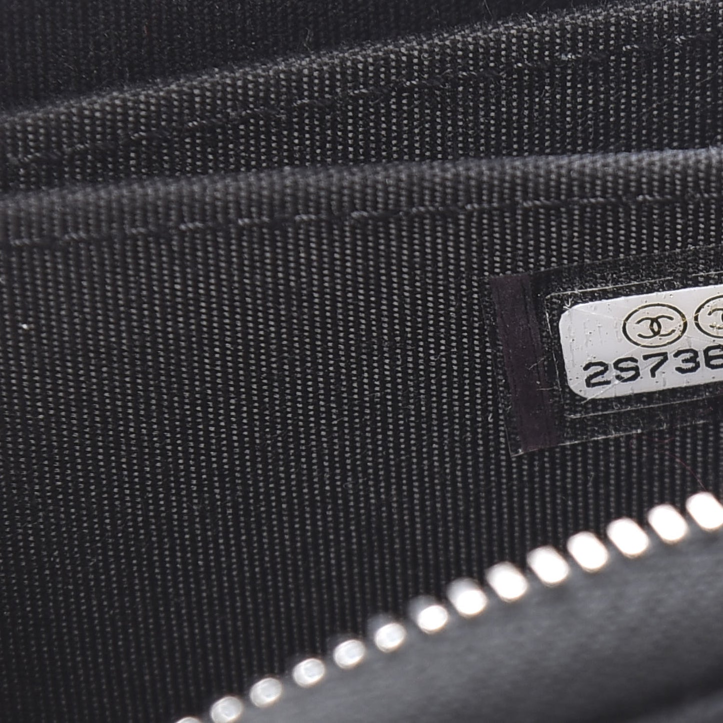 Caviar Quilted Incognito Zip Coin Purse Black