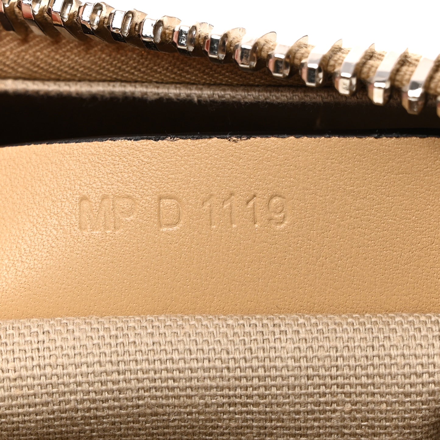 Calfskin Embroidered Logo Small Antigona Beige Camel
