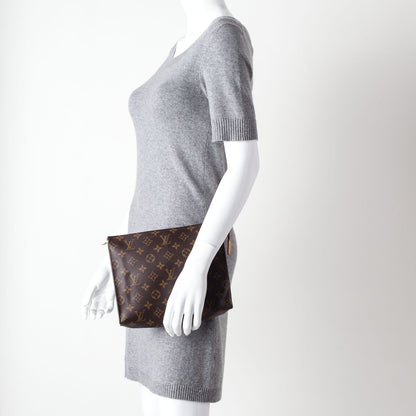 Louis Vuitton Monogram Toiletry Pouch 26 2 of 9