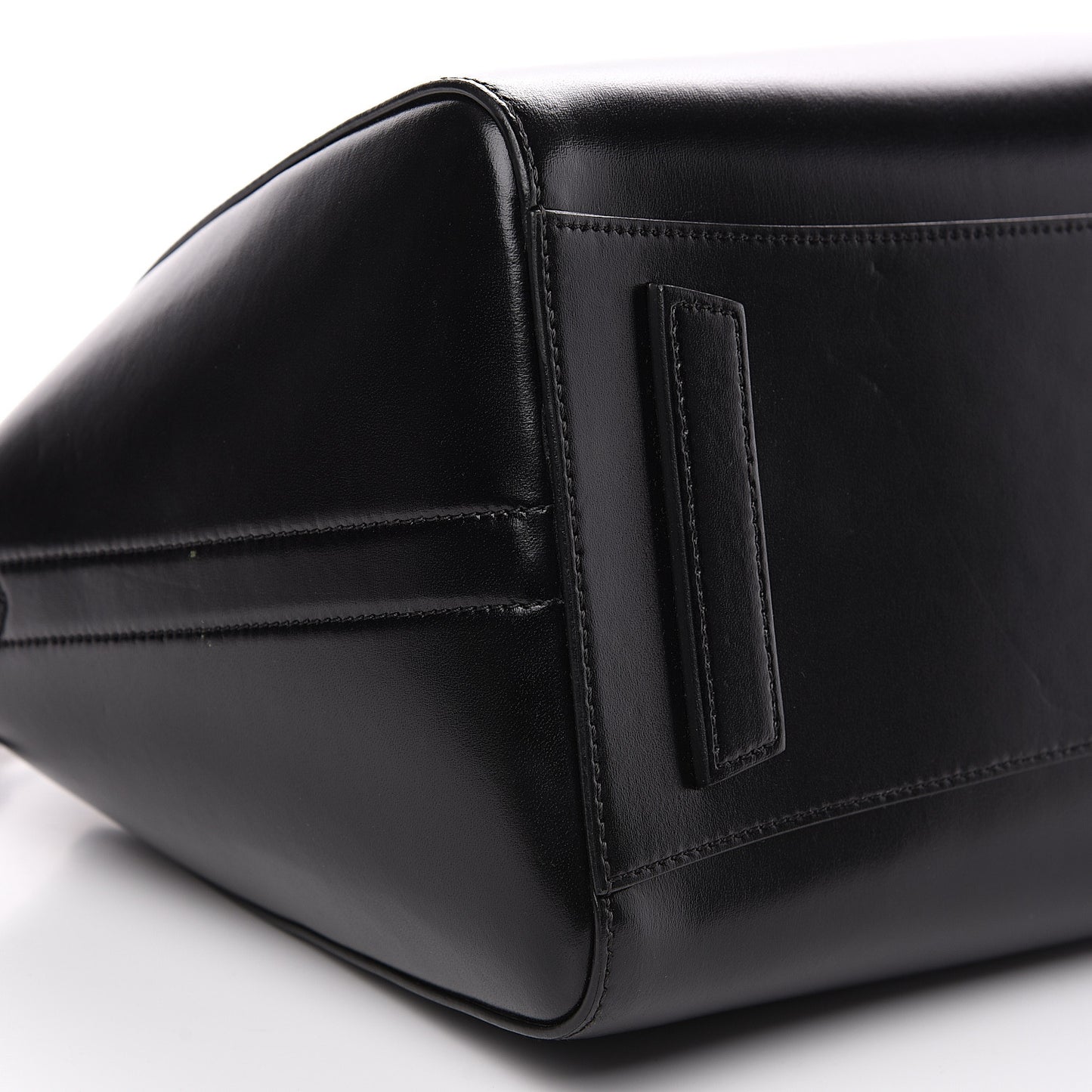 Shiny Lord Calfskin Medium Antigona Black