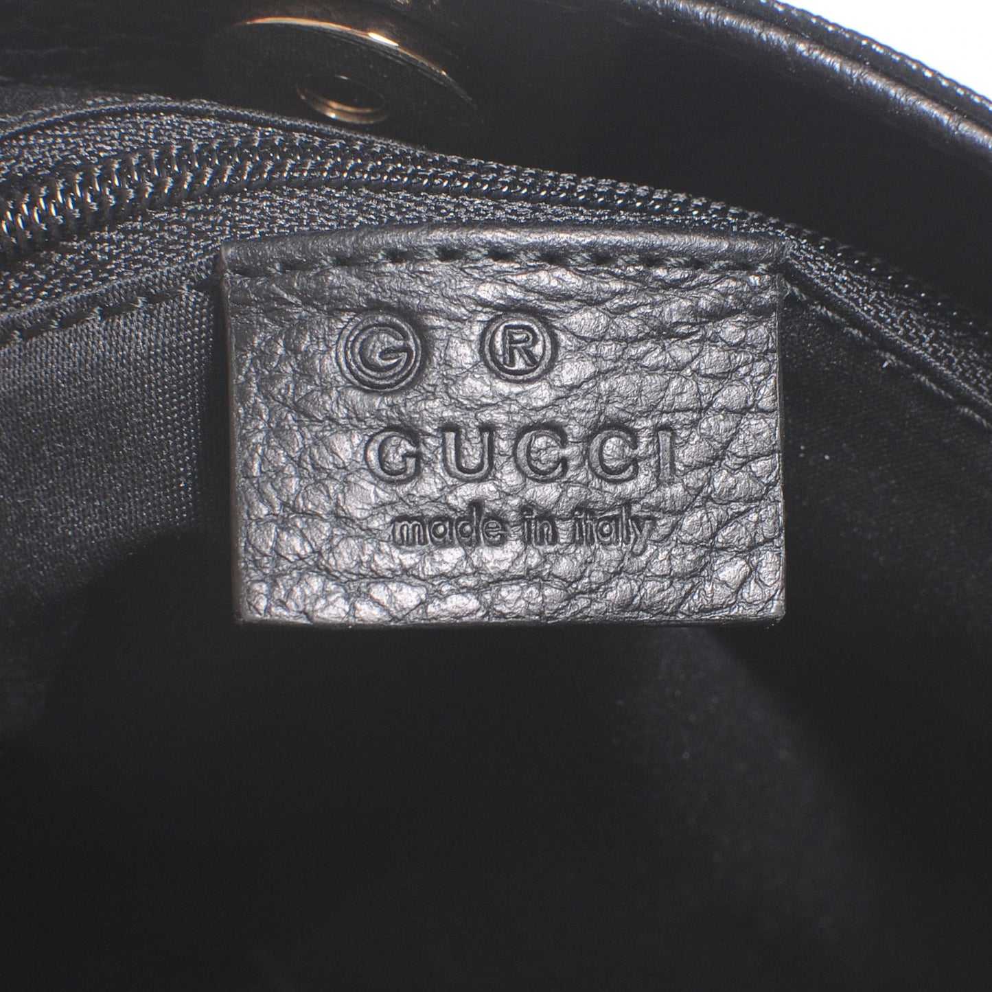 Leather Signature Shoulder Bag Black