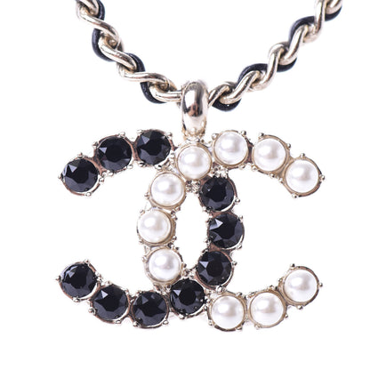 Chanel Lambskin Resin Pearl Dazzling Domino Short Necklace Gold Black 4 of 7