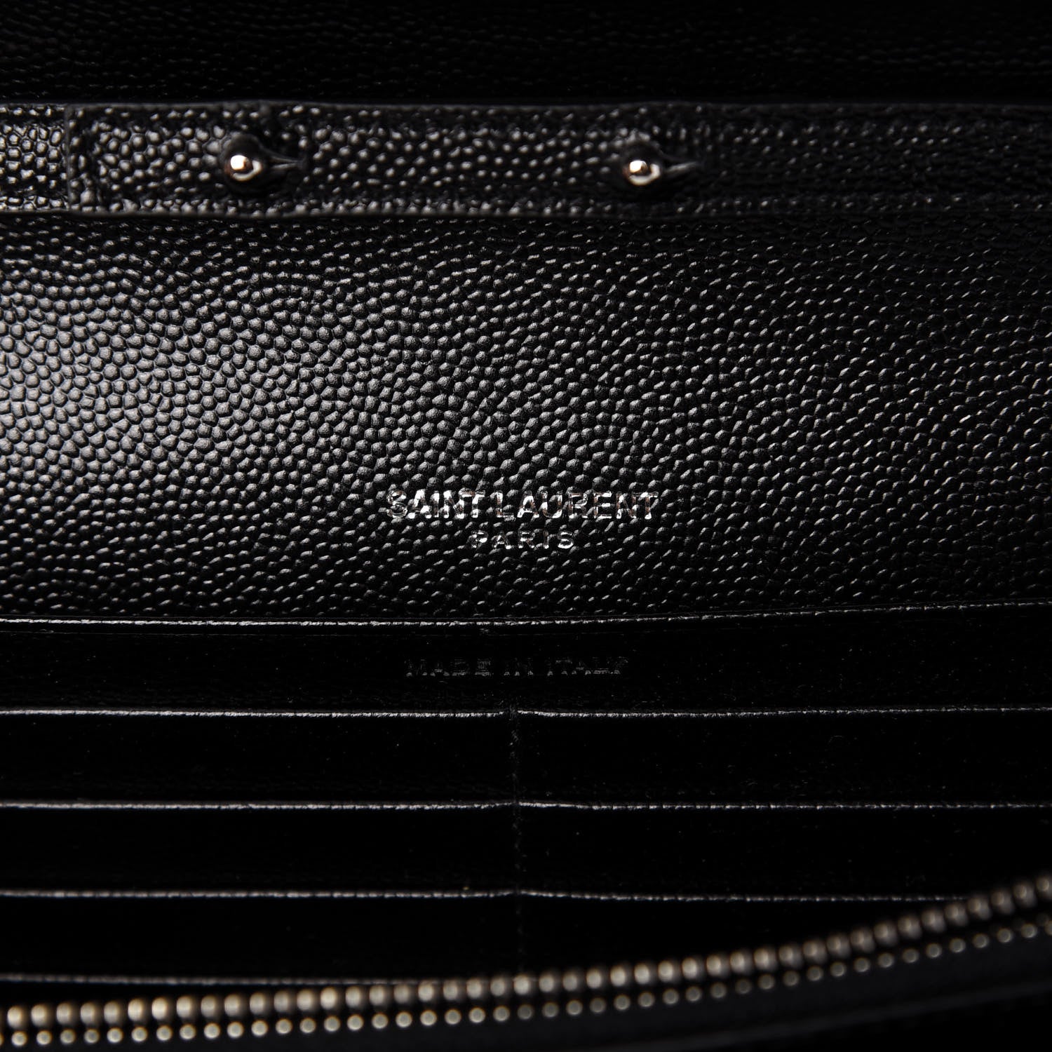 Saint Laurent Grain De Poudre Matelasse Chevron Bi-Color Monogram Chain Wallet White Black 8 of 9