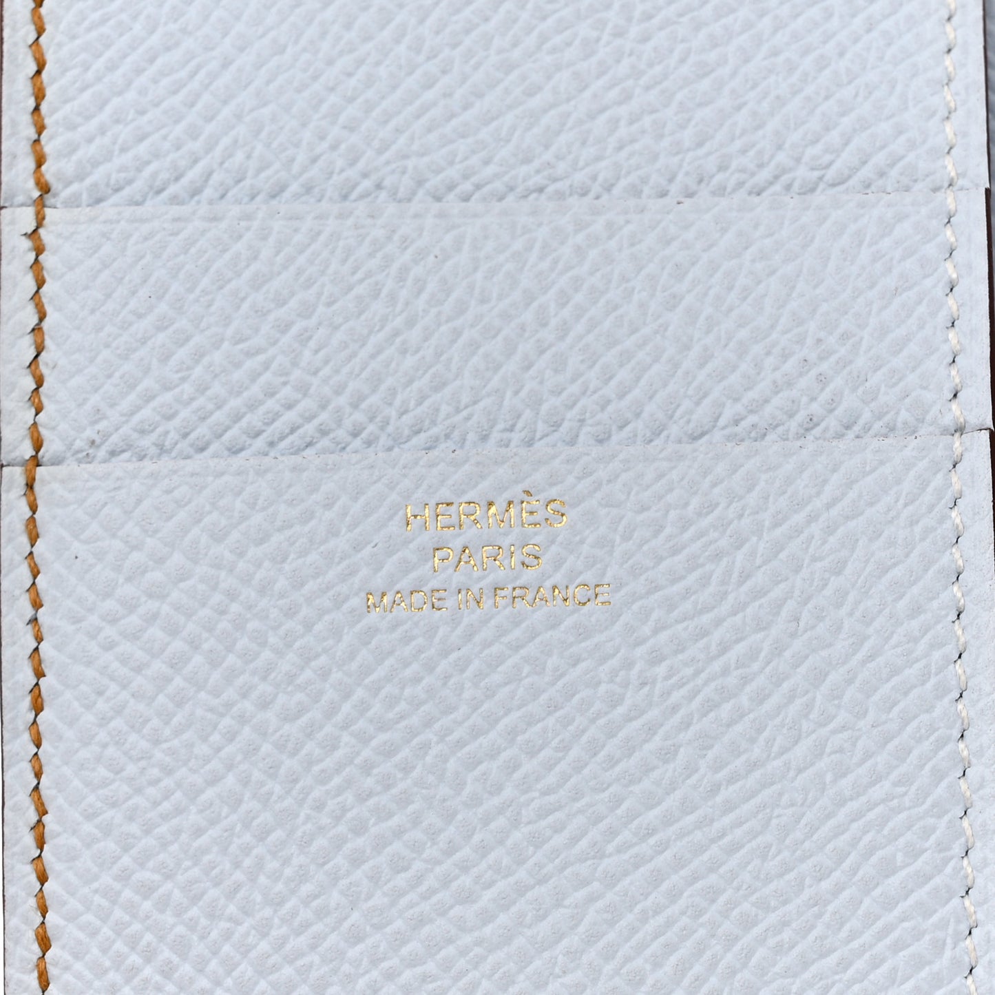 Epsom Verso Tri-Fold Bearn Compact Wallet Sesame Bleu Brume