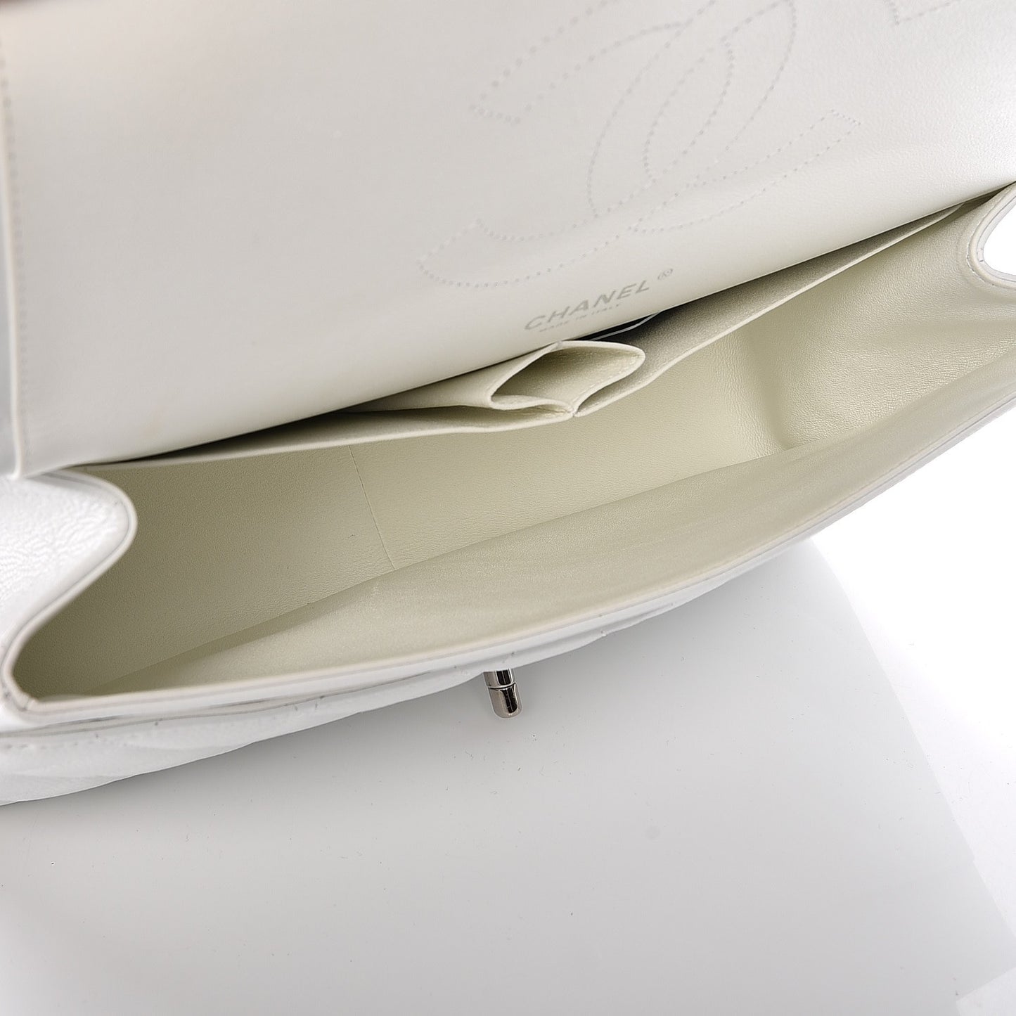 Caviar Quilted Jumbo Double Flap White