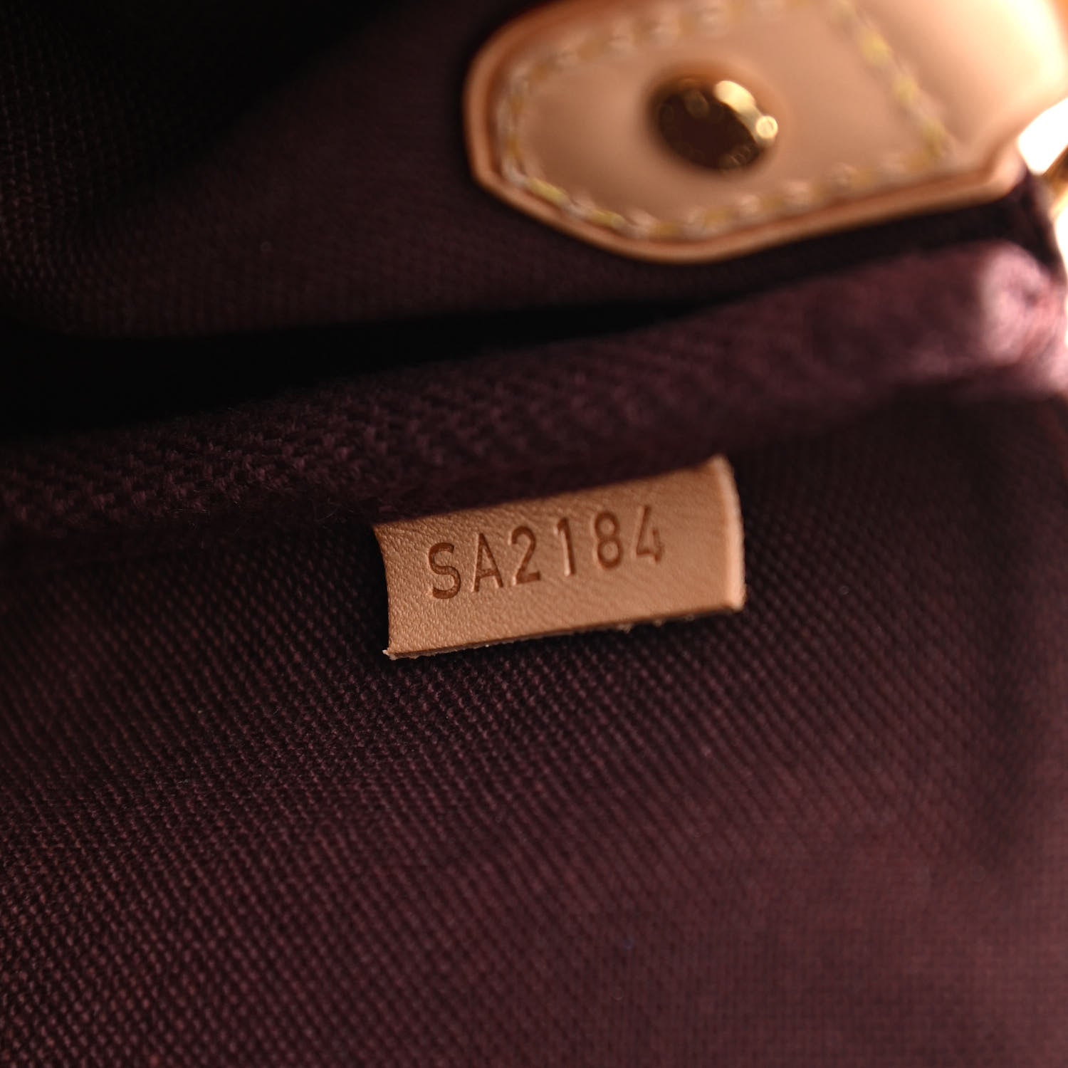 Louis Vuitton Monogram Favorite MM 6 of 11