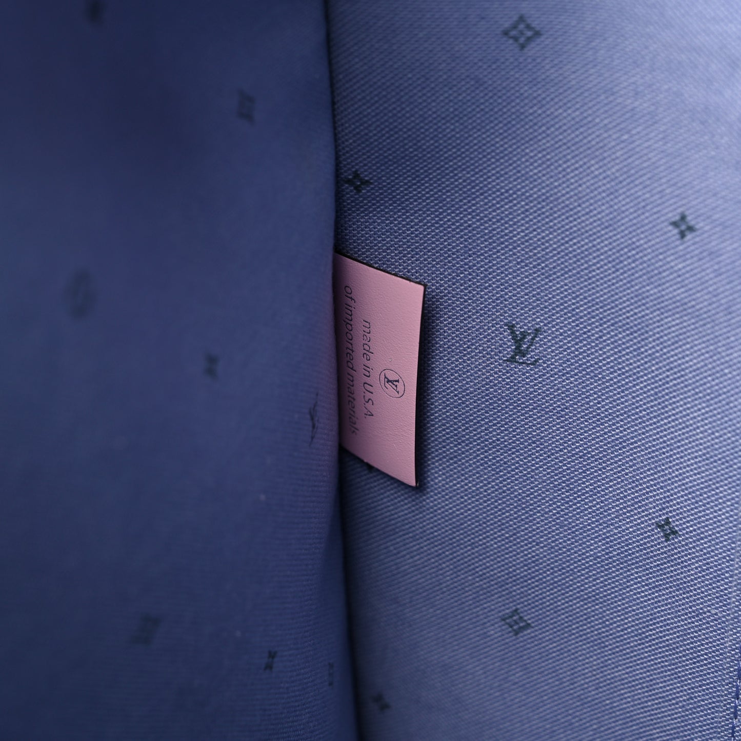 Monogram Escale Onthego GM Pastel