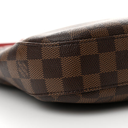 Louis Vuitton Damier Ebene South Bank Besace 9 of 11